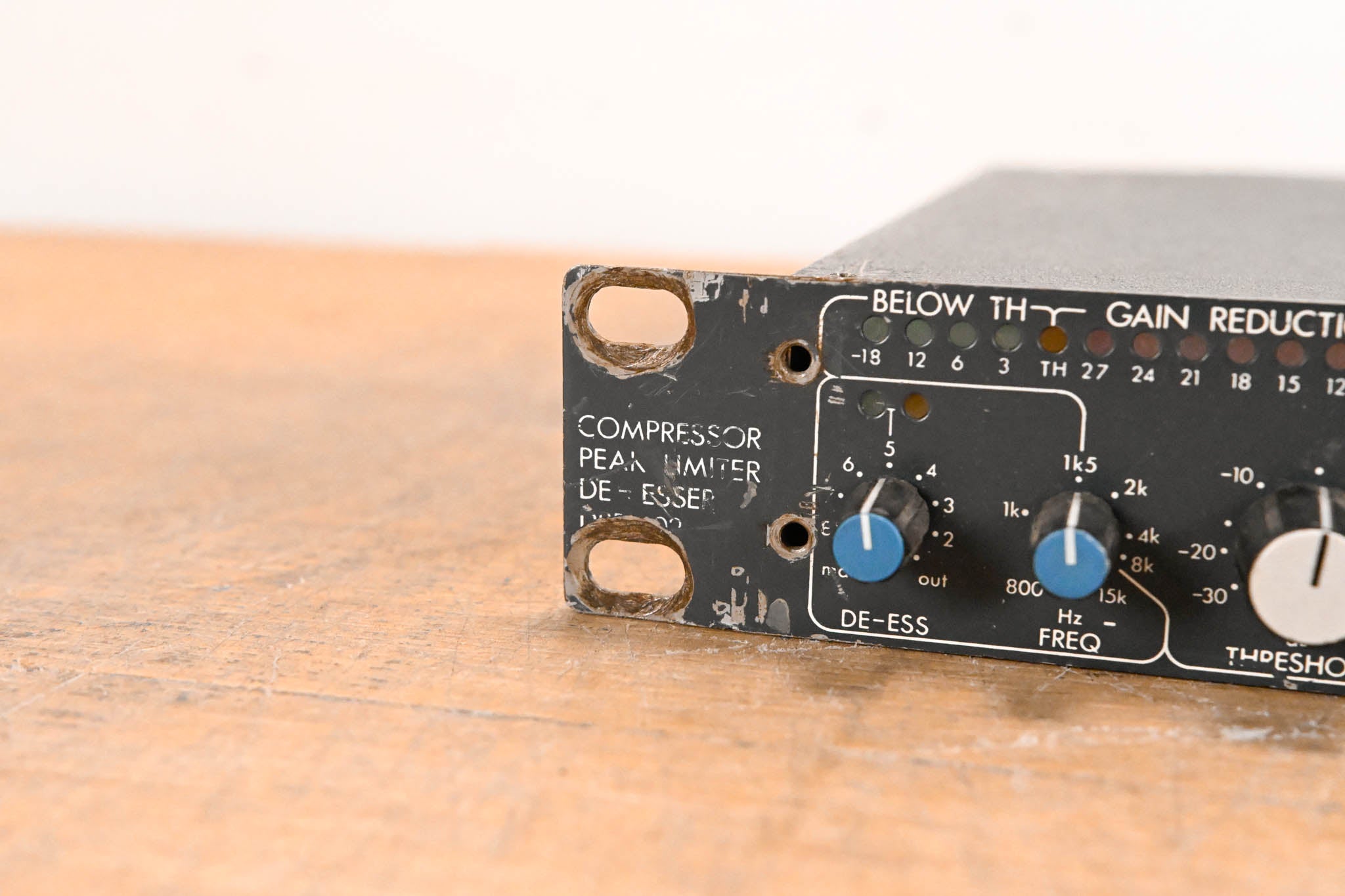 BSS DPR-402 Two-Channel Compressor/Limiter/De-Esser