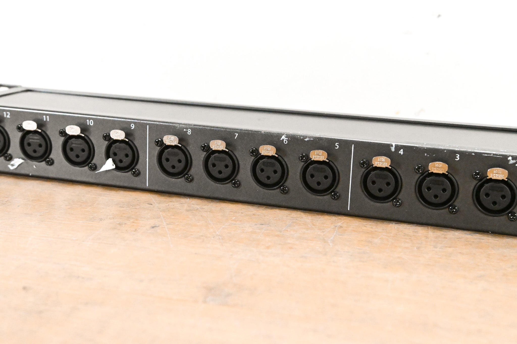 Hosa PDR-369 XLR3F to XLR3M Patch Bay