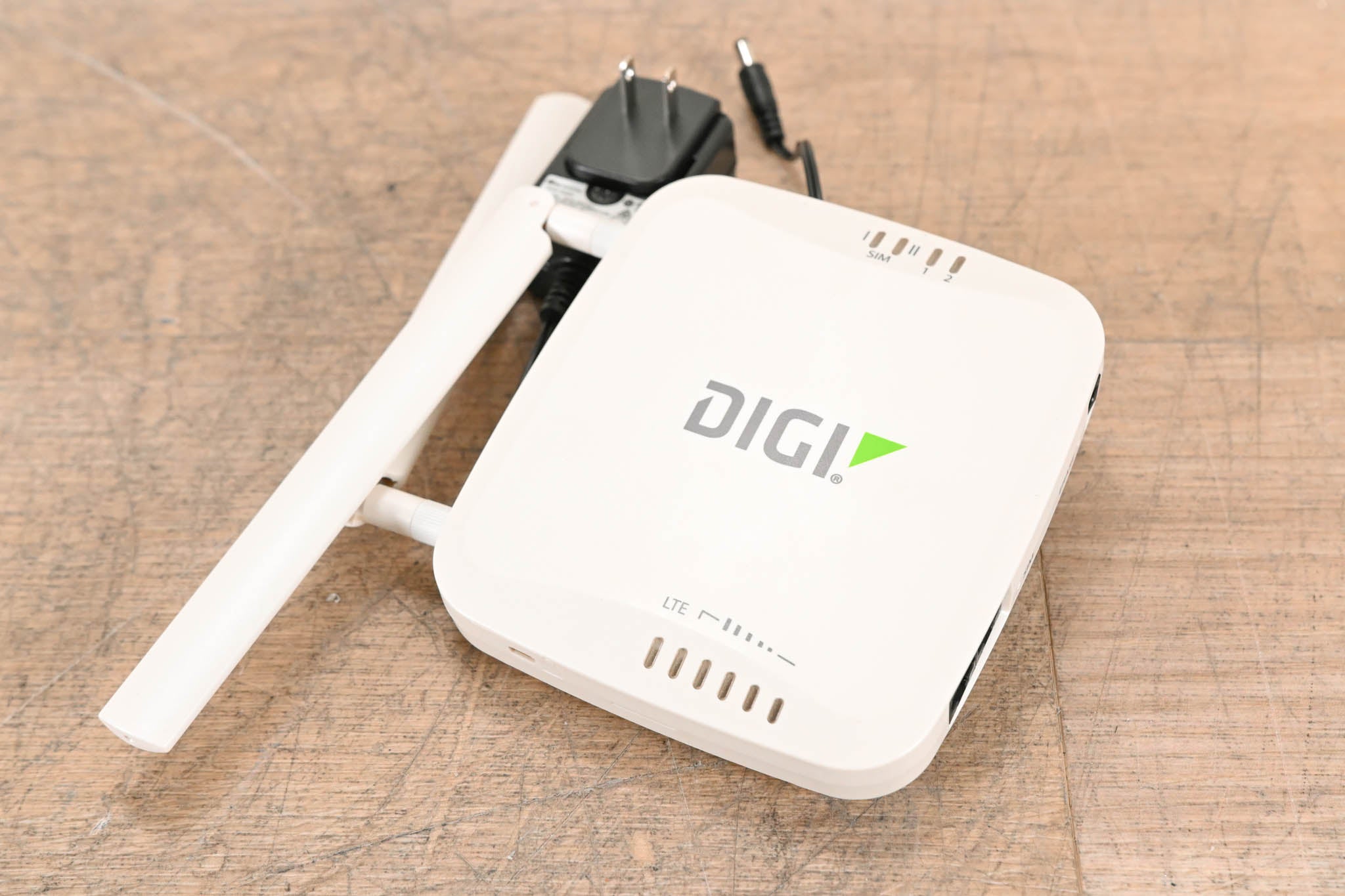 Digi International Digi 6310-DX LTE Cellular Extender