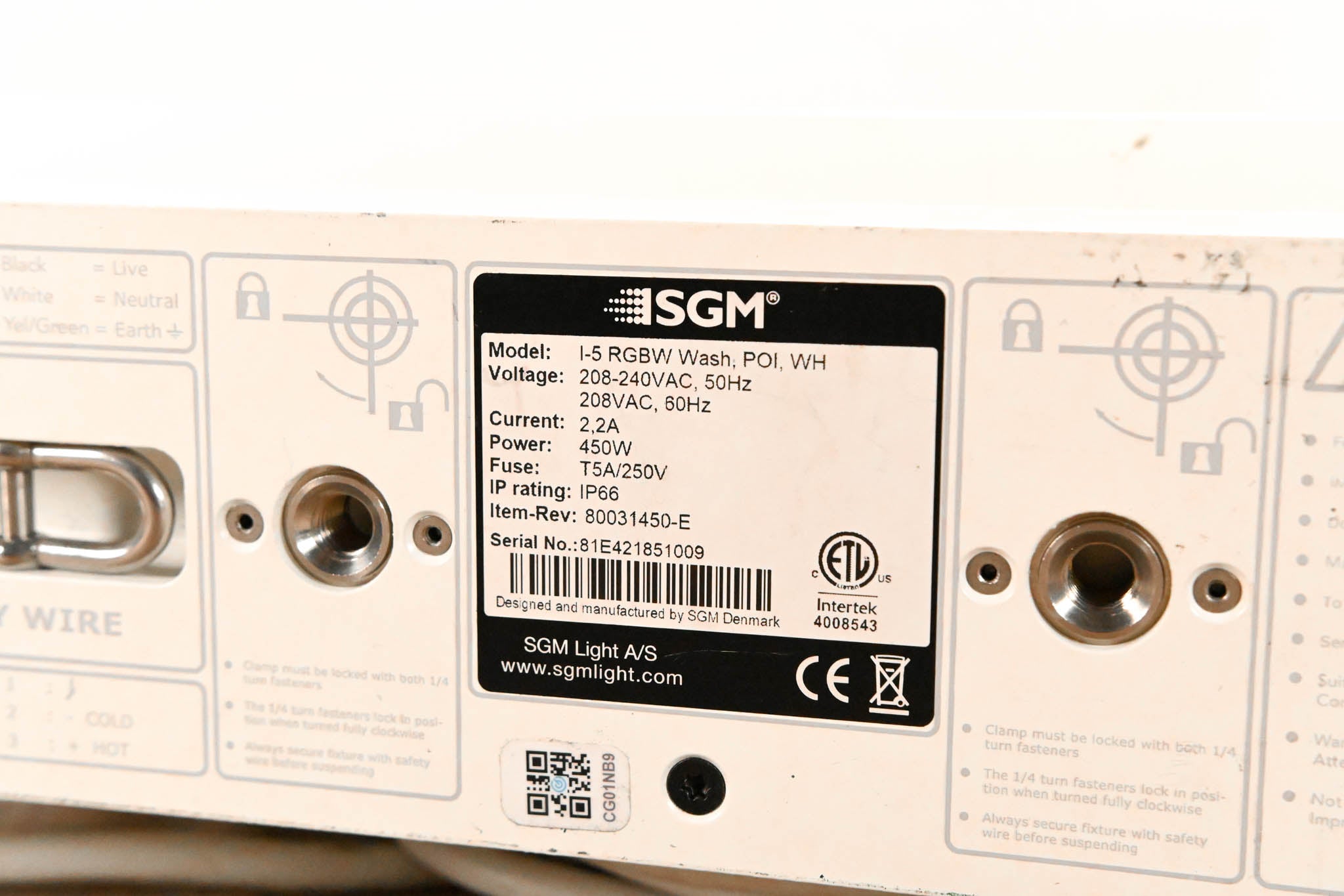 SGM i·5 RGBW POI Outdoor LED Wash Light
