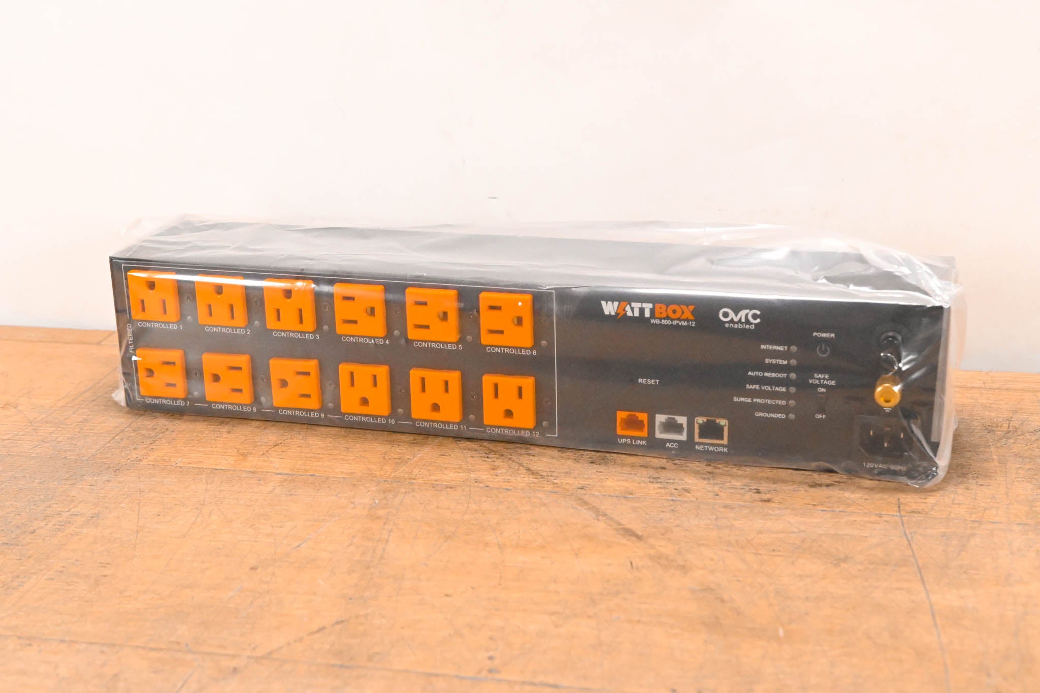 WattBox WB-800-IPVM-12 Rackmount IP Power Conditioner (12 Outlets)