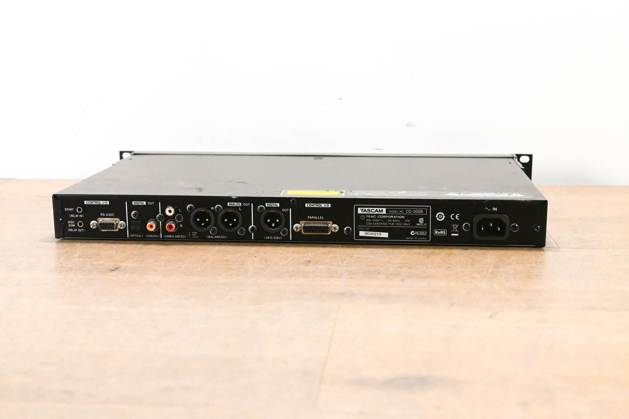 TASCAM CD-500B Rack-Mountable CD Player