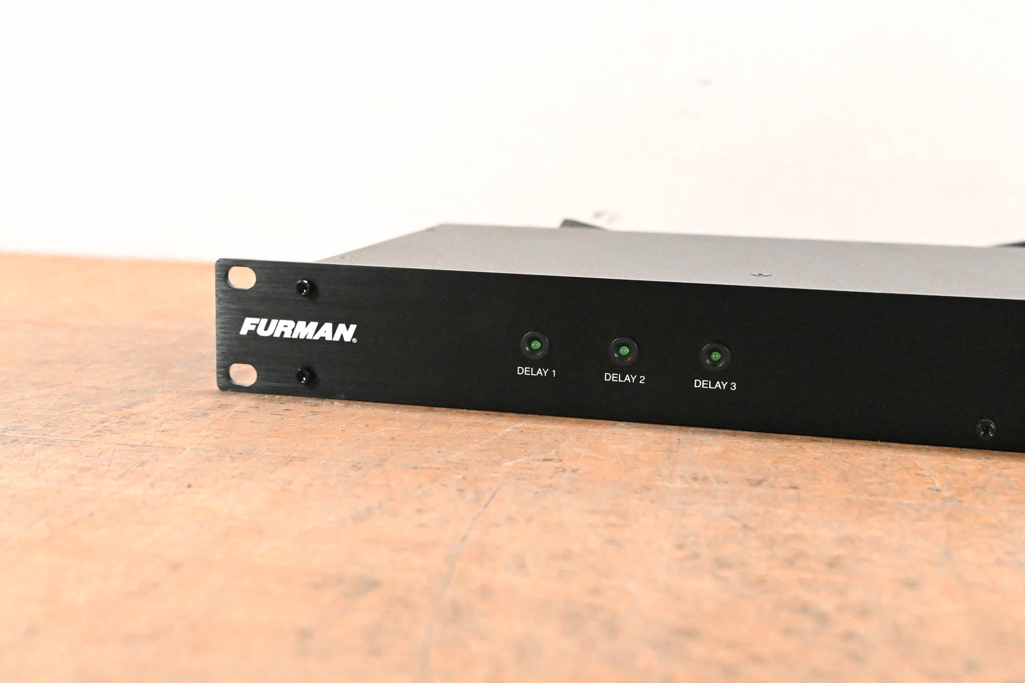 Furman M-8S 15A Standard Power Conditioner with Sequencer