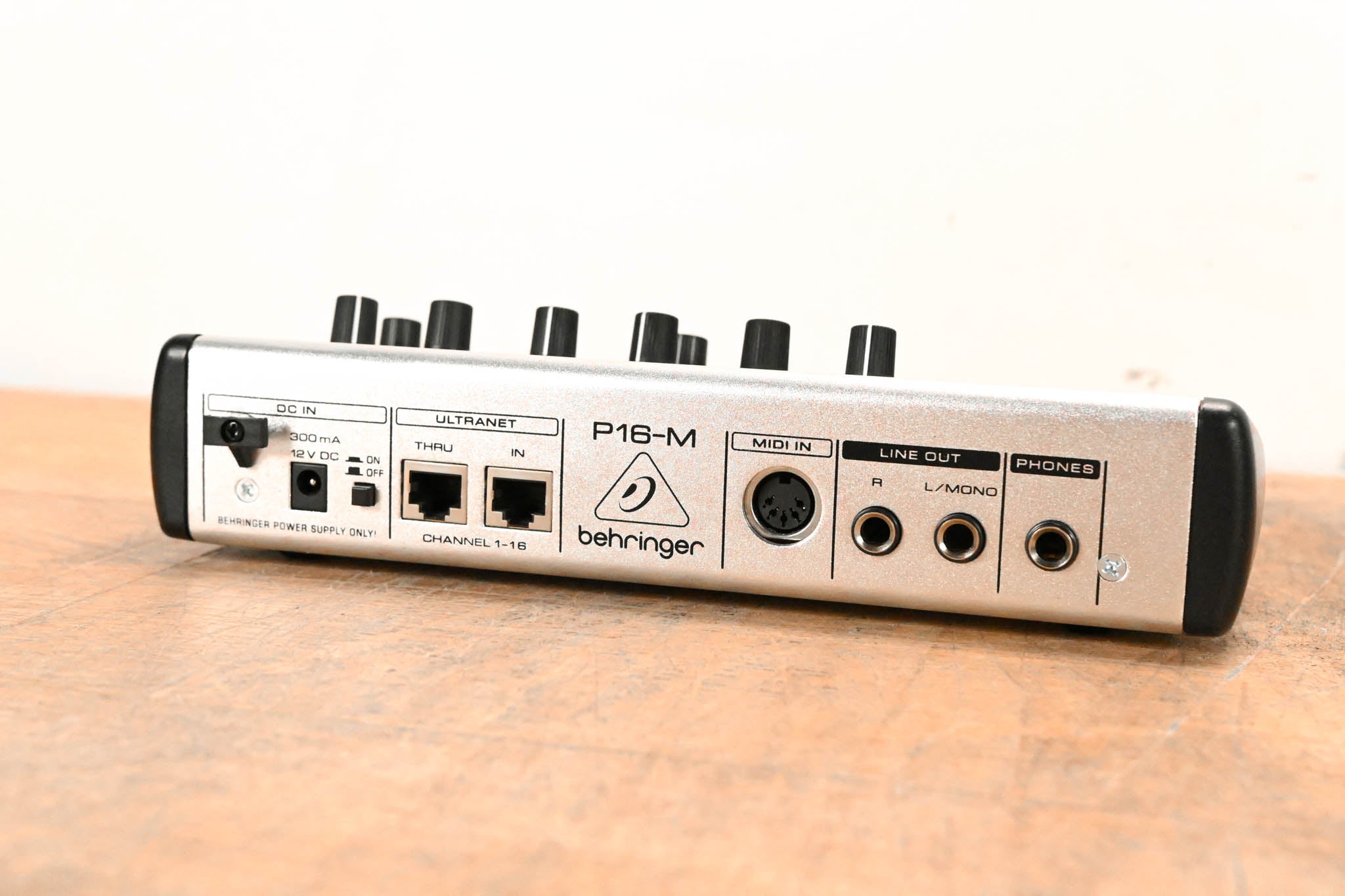 Behringer Powerplay P16-M 16-Channel Digital Personal Mixer