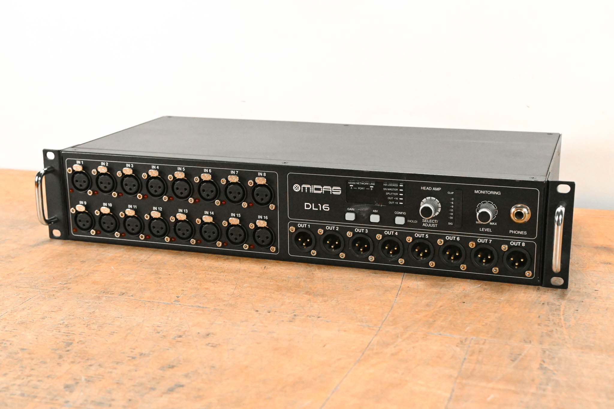 Midas DL16 16-Input, 8-Output Stage Box