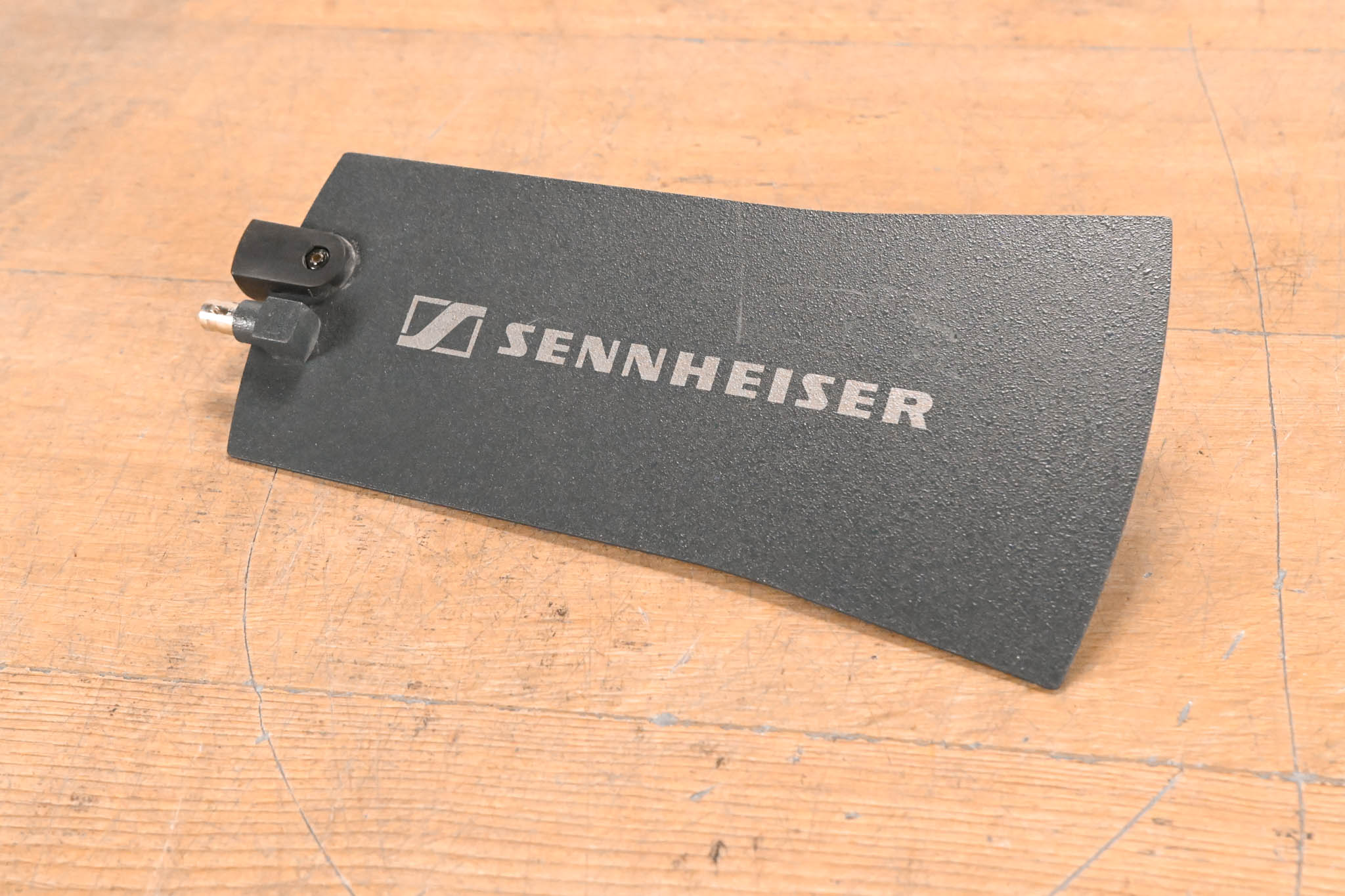 Sennheiser A 1031-U Omnidirectional UHF Antenna