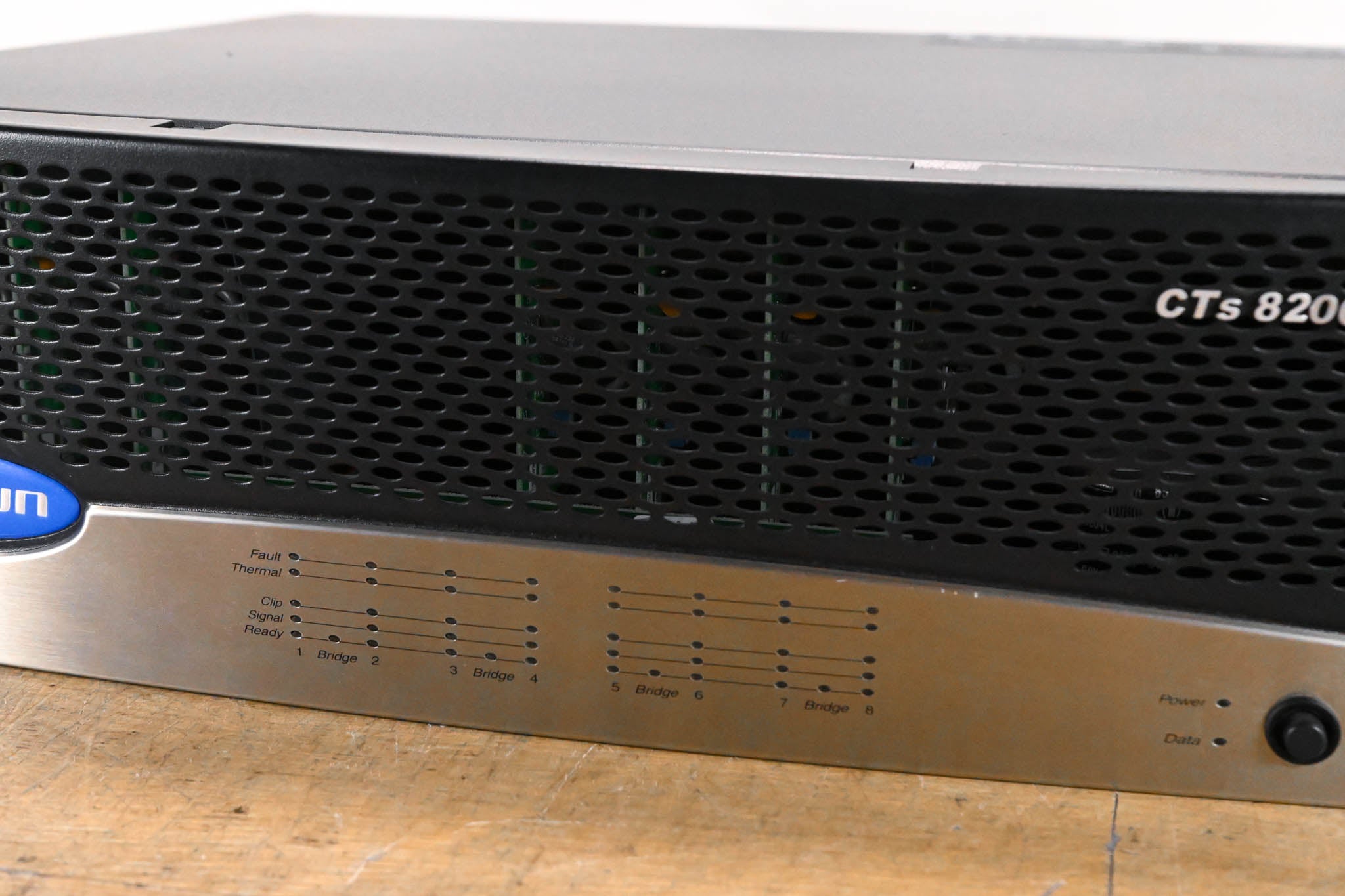 Crown CTs 8200 200W 8-Channel Power Amplifier