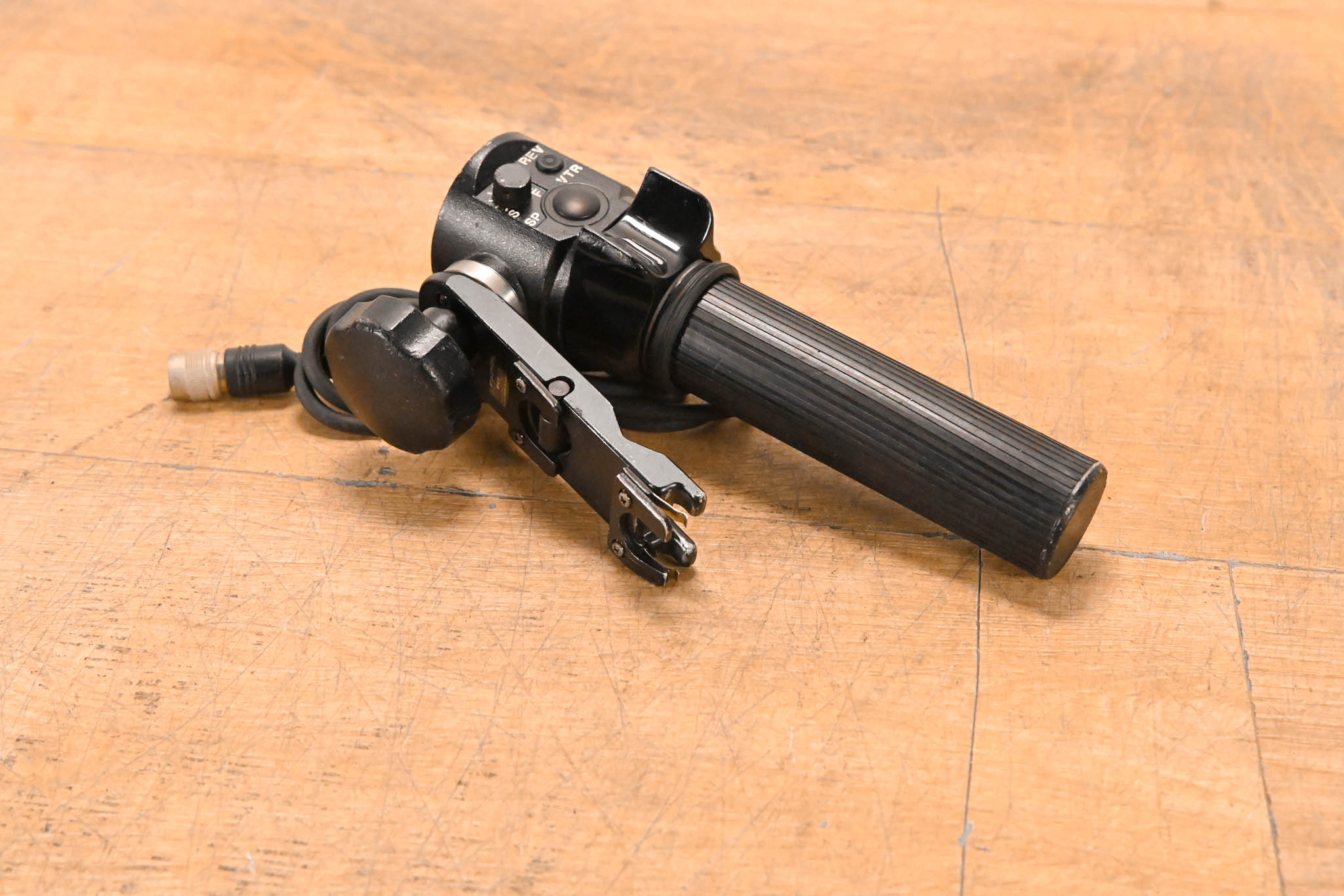 Fujinon ERD-22B 12-Pin Zoom Rate Demand Controller