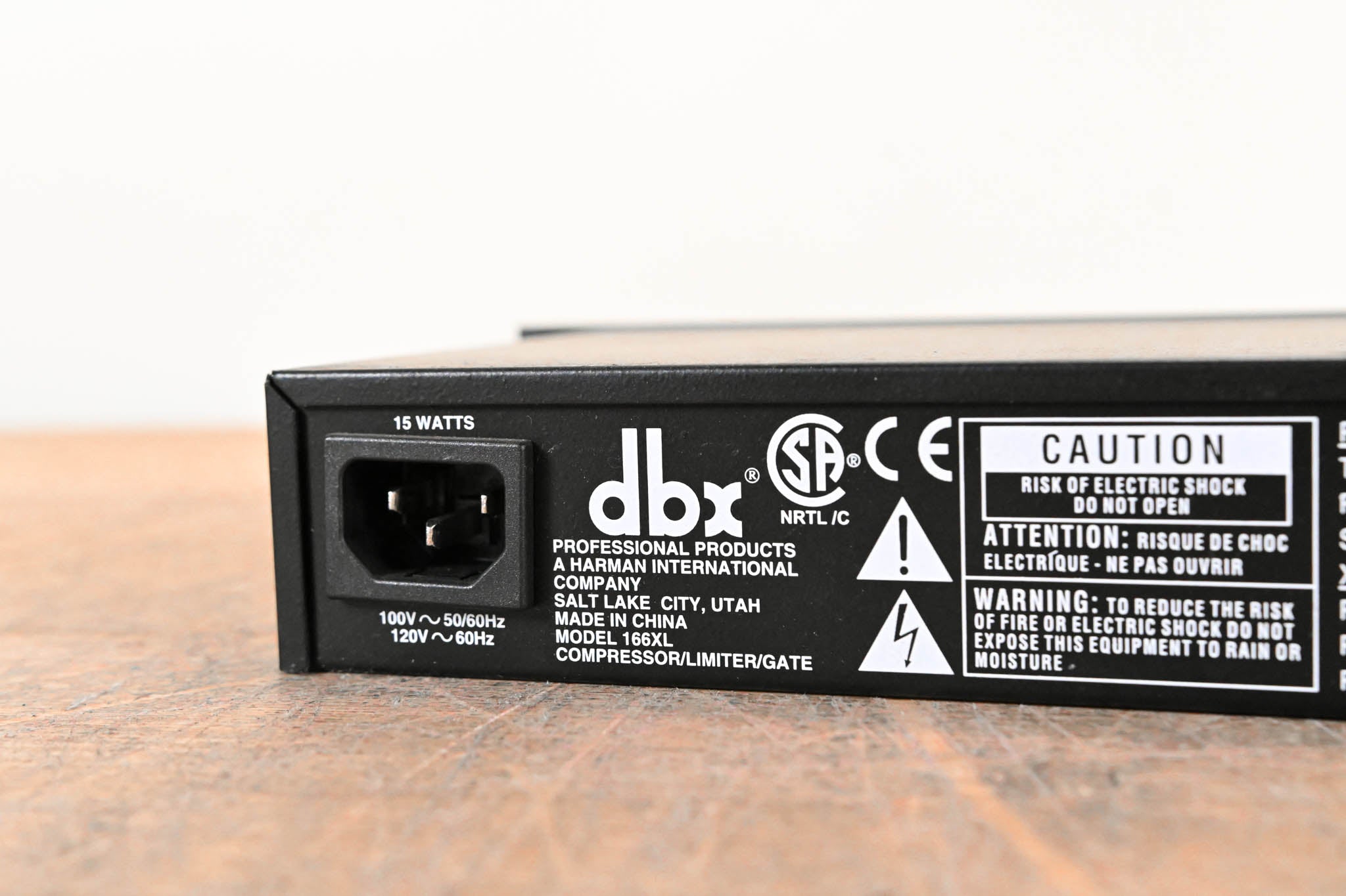 dbx 166XL 2-Channel Compressor/Limiter/Gate