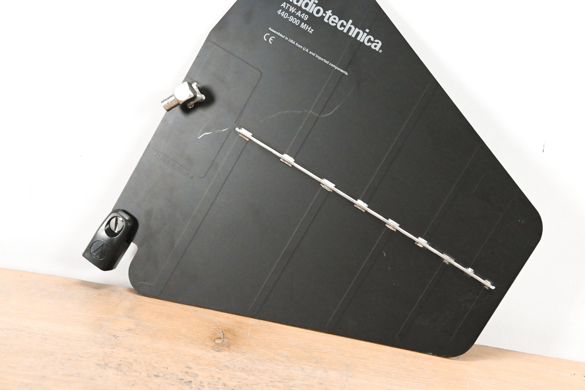 Audio-Technica ATW-A49 UHF Wideband LPDA Antenna - 440-900 MHz