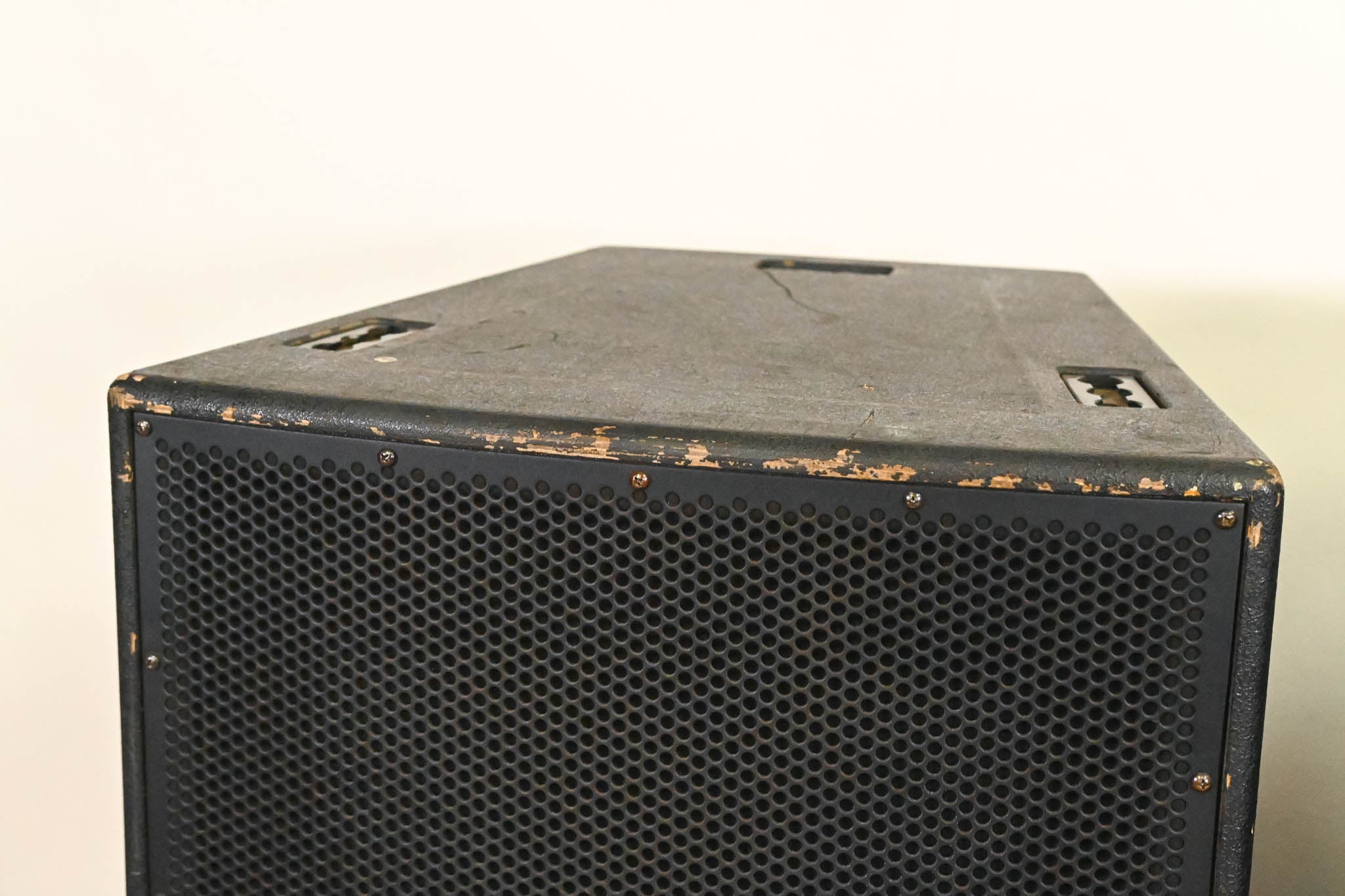 EAW KF650z Virtual Array Full Range Loudspeaker (PAIR) w/ Road Case