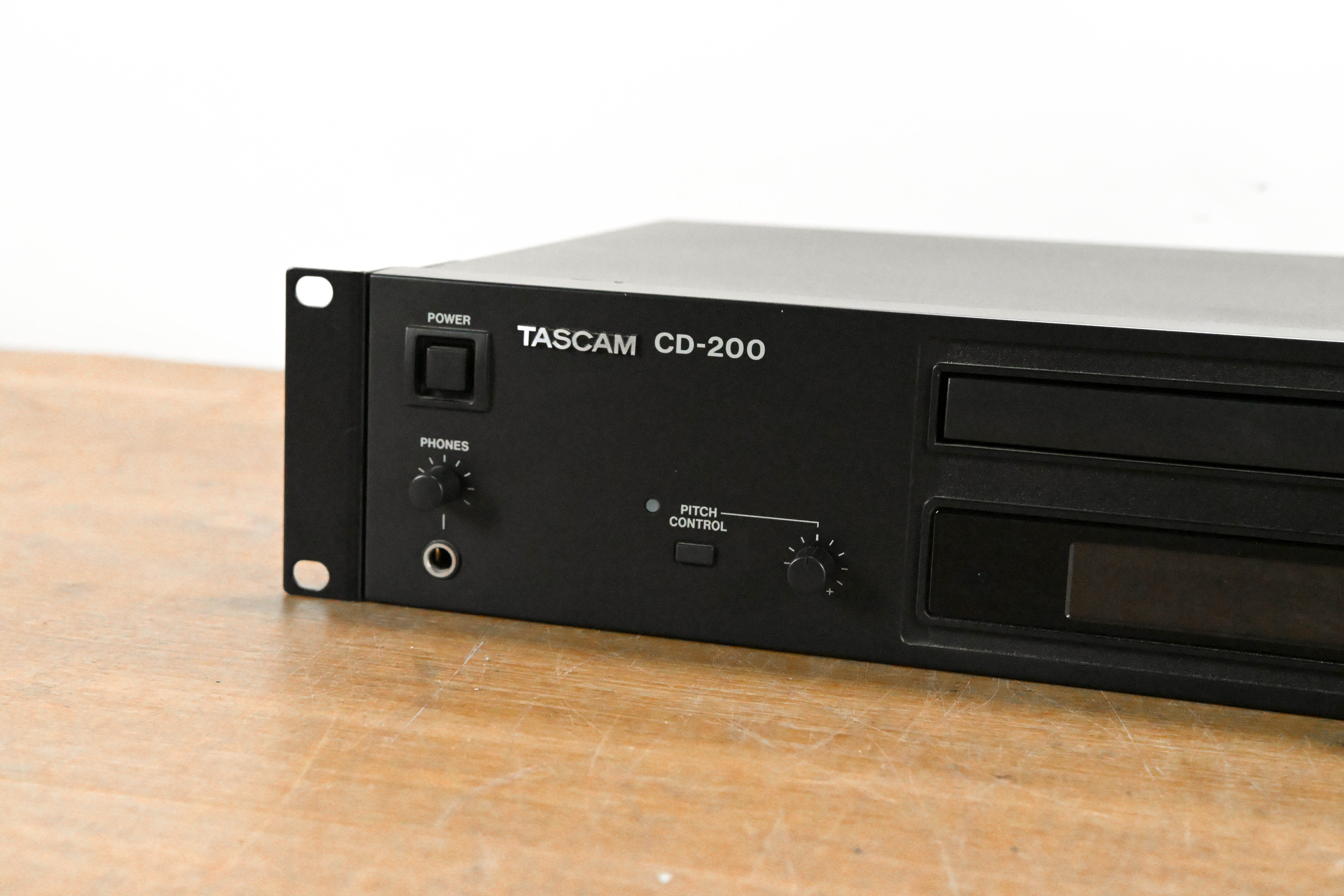 TASCAM CD-200 CD/MP3 Player