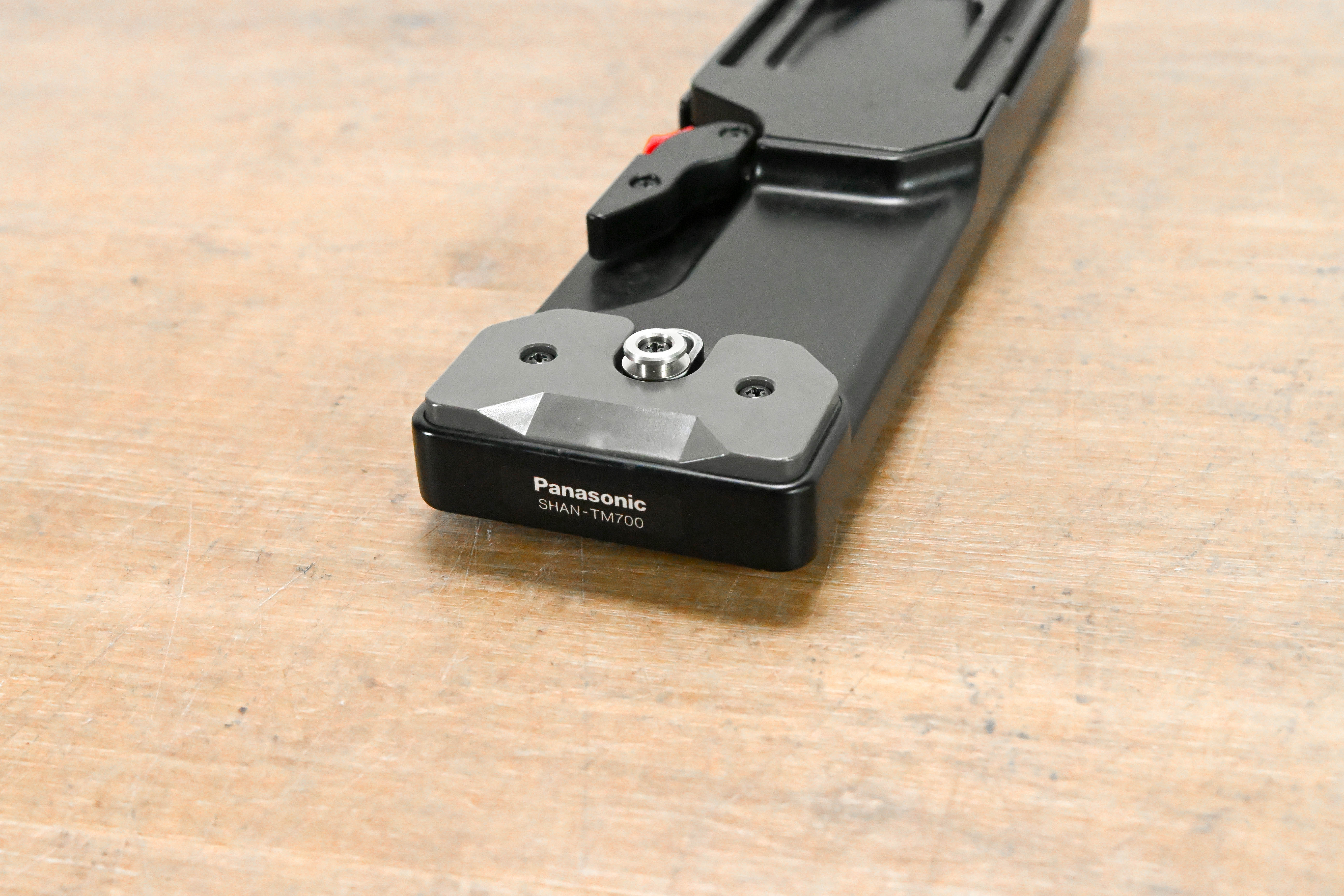 Panasonic SHAN-TM700 Quick Release Tripod Adapter