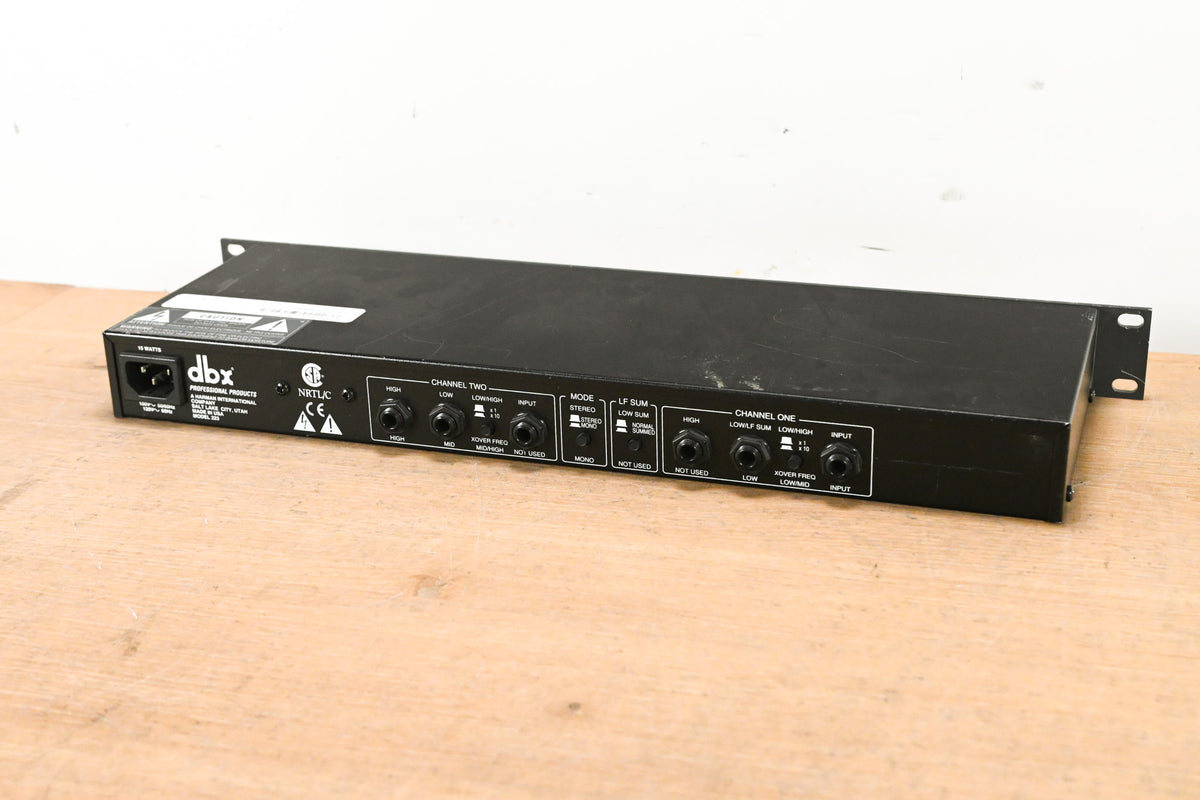 dbx 223 Stereo 2-Way / Mono 3-Way Crossover