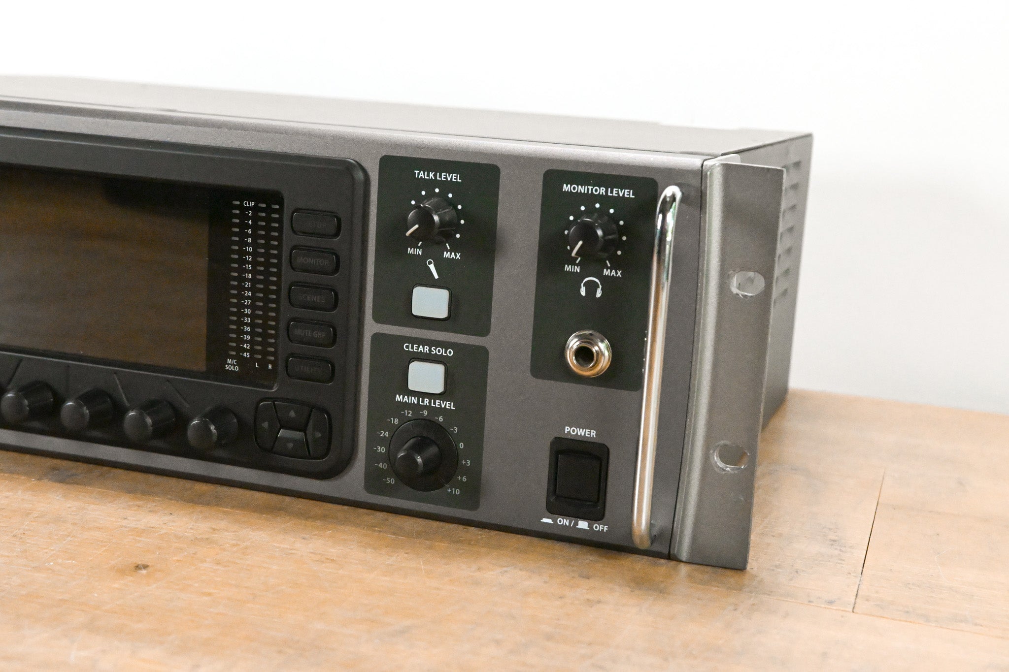 Behringer X32 Rack 40-Channel Rackmount Digital Mixer w/ X-DANTE Card