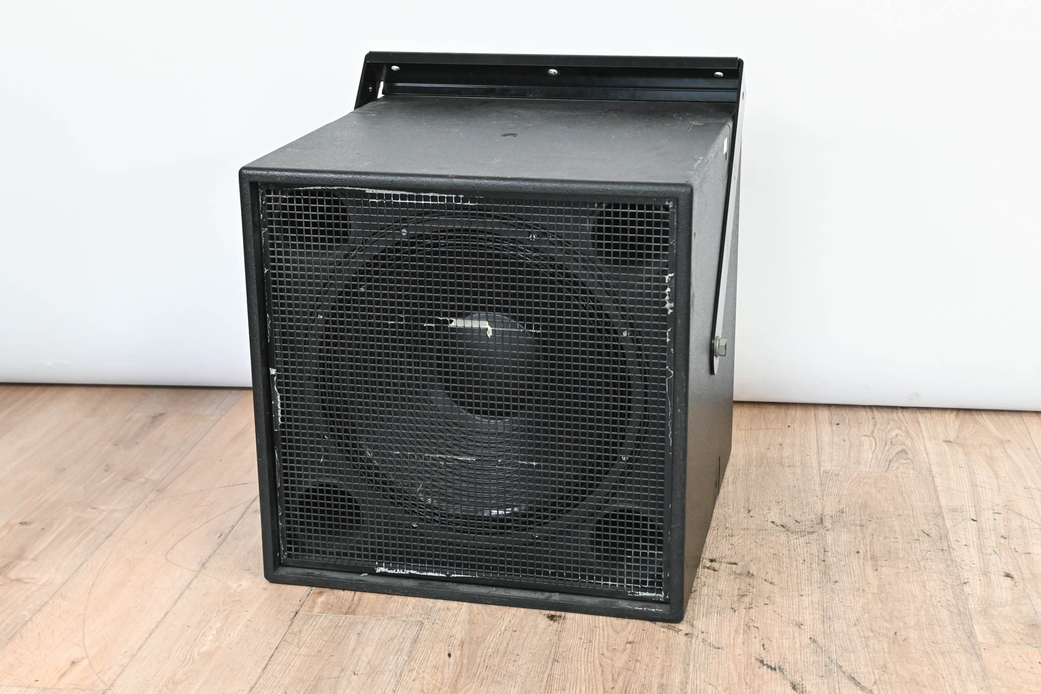 d&b audiotechnik Ci-SUB 18" Compact Bass-Reflex Passive Subwoofer