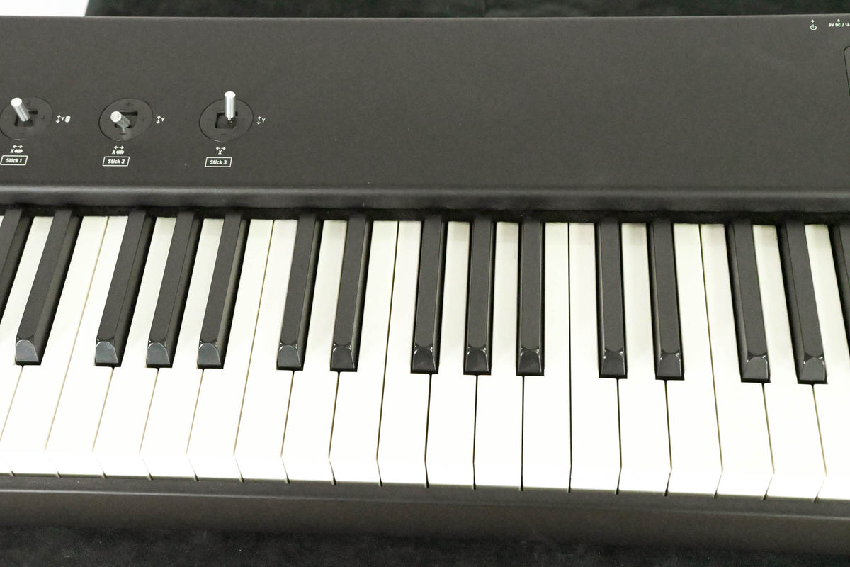 Studiologic SL88 Studio 88-key Keyboard Controller (NO POWER SUPPLY)