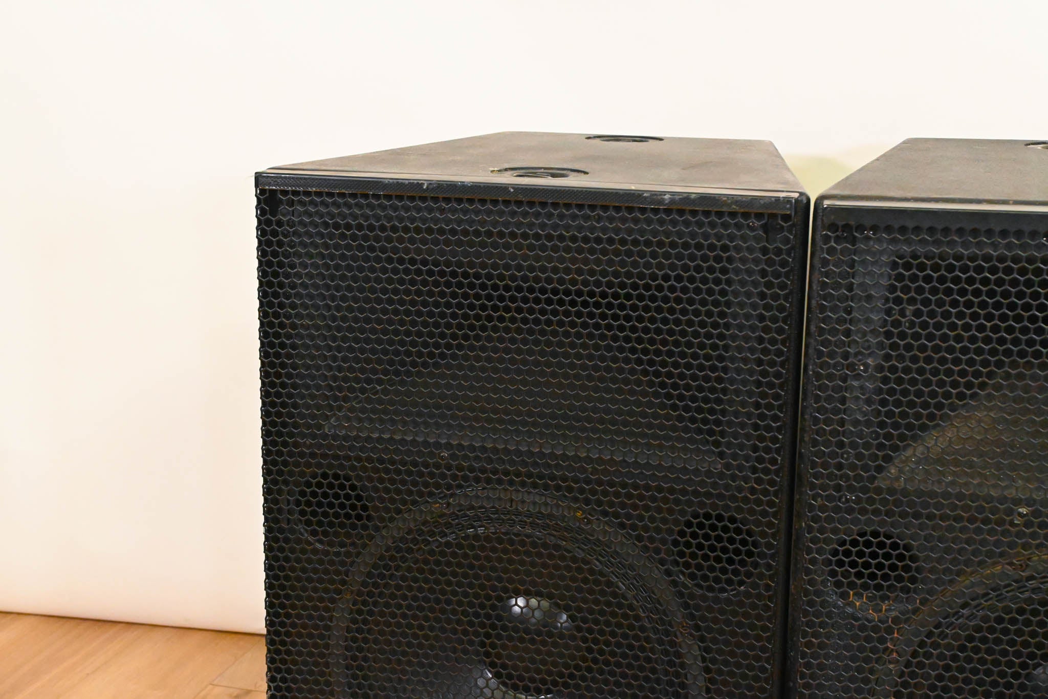 Meyer Sound CQ-2 Narrow Coverage Main Loudspeaker (PAIR)