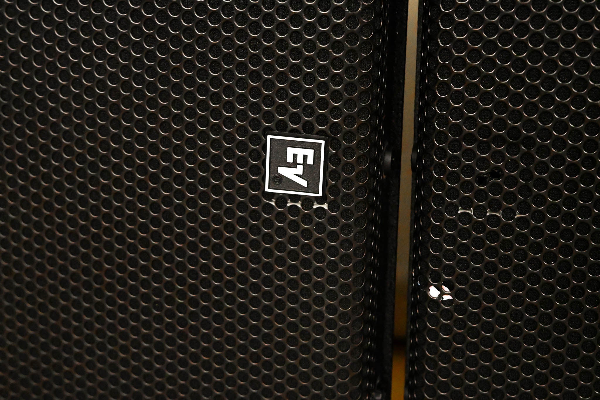 Electro-Voice (EV) Xi-1082 X-Array Install 8" 2-Way Loudspeaker (PAIR)