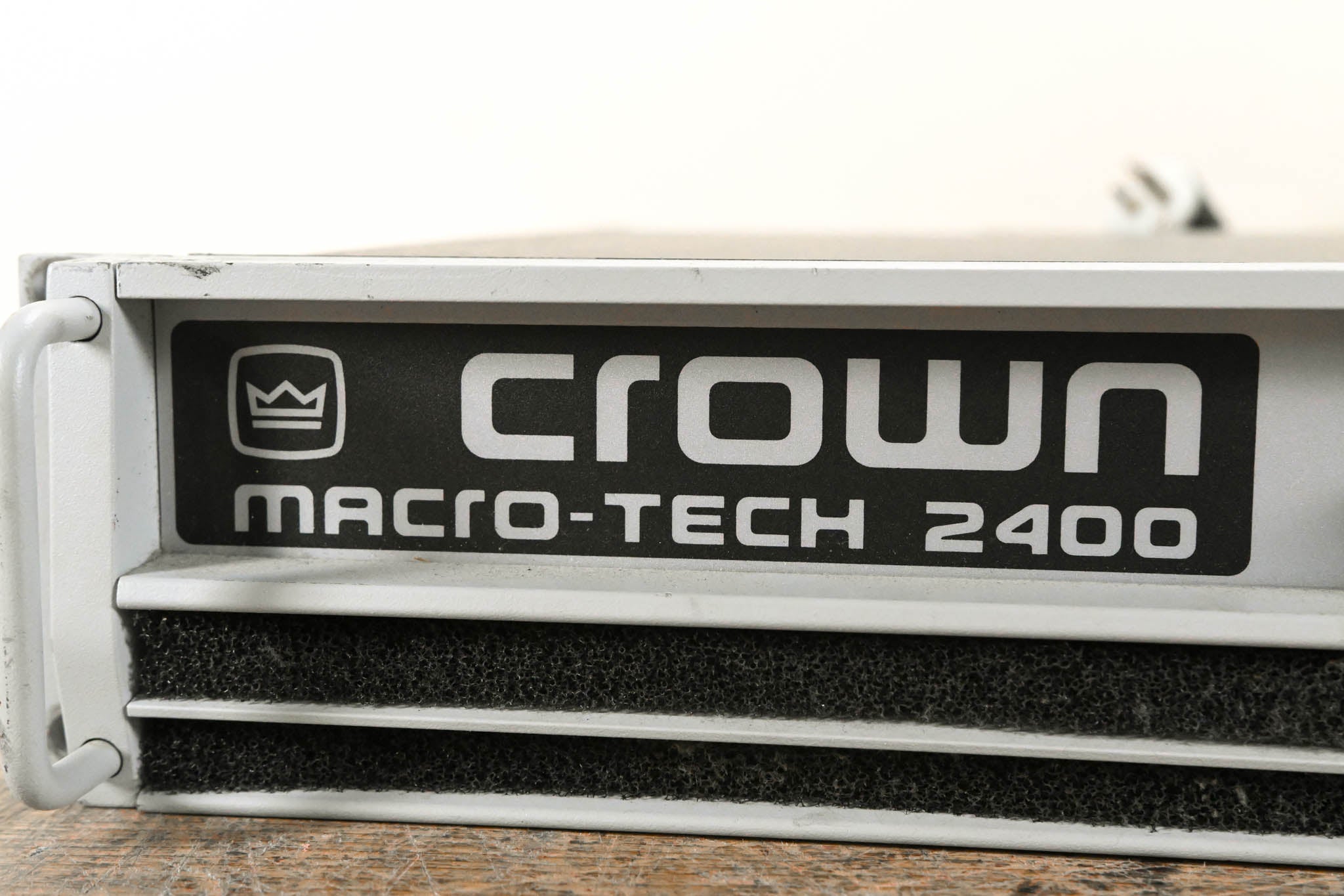 Crown Macro-Tech 2400 2-Channel Power Amplifier