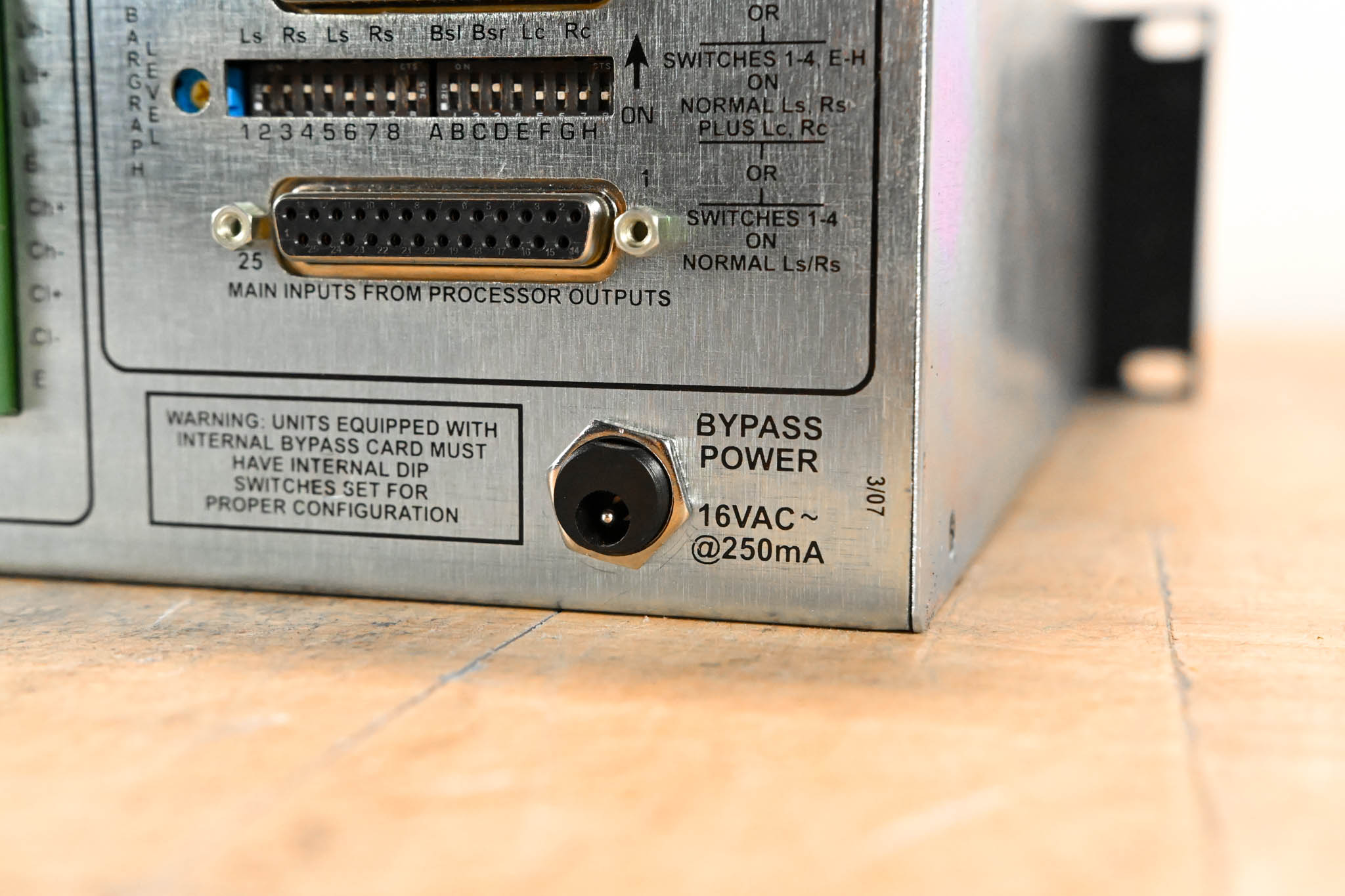 Crown DSi-8M 8-Channel System Monitor