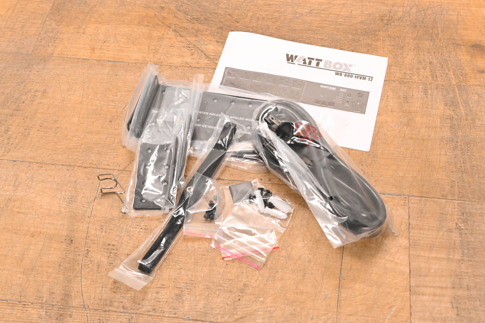 WattBox WB-800-IPVM-12 Rackmount IP Power Conditioner (12 Outlets)