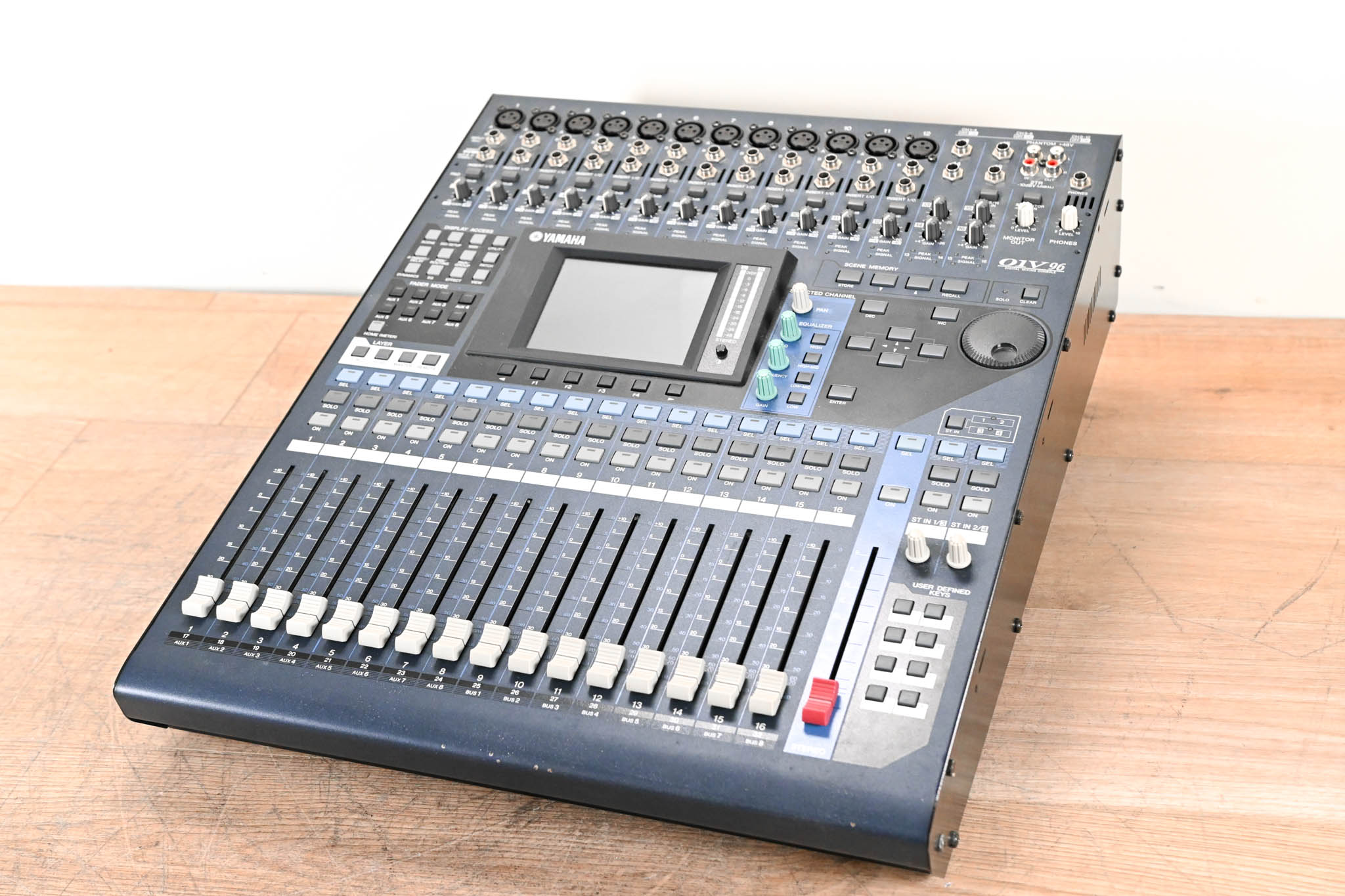 Yamaha 01V96 24-Bit/96k Digital Recording Mixer