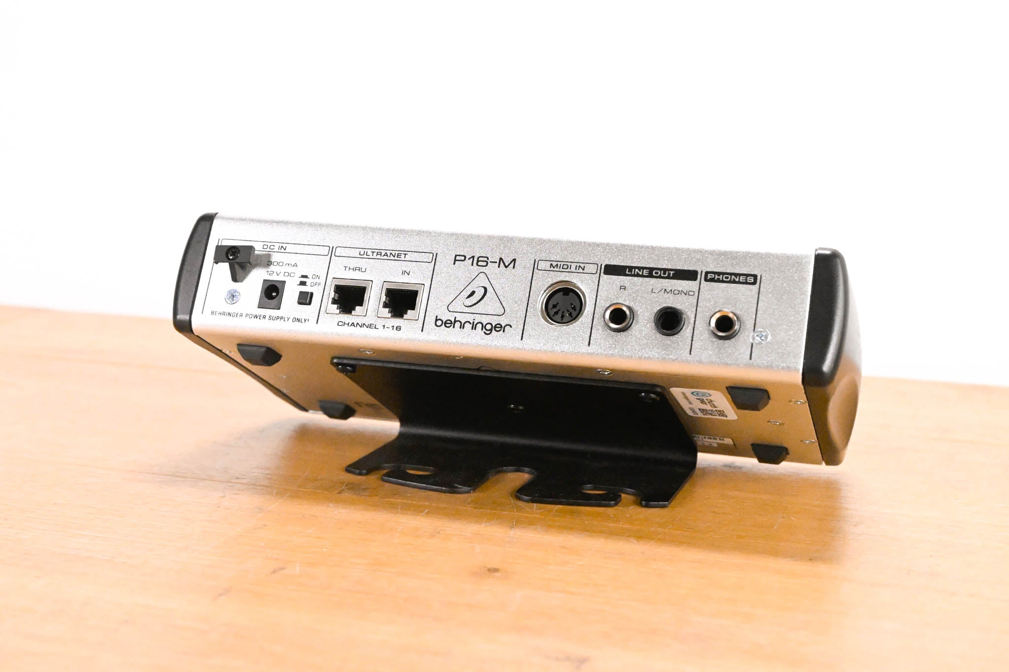 Behringer Powerplay P16-M 16-Channel Digital Personal Mixer