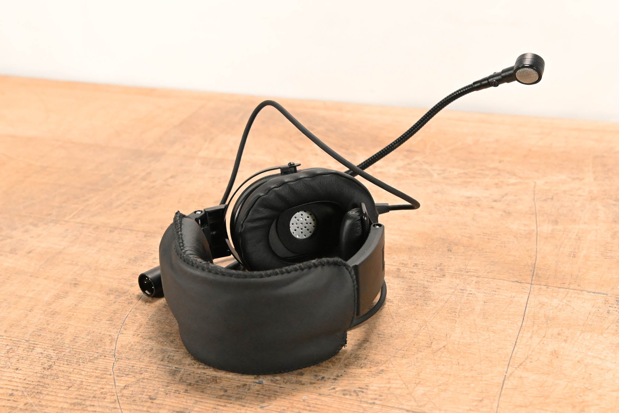RTS HR-1 Single-Sided Headset with Flexible Dynamic Boom Mic