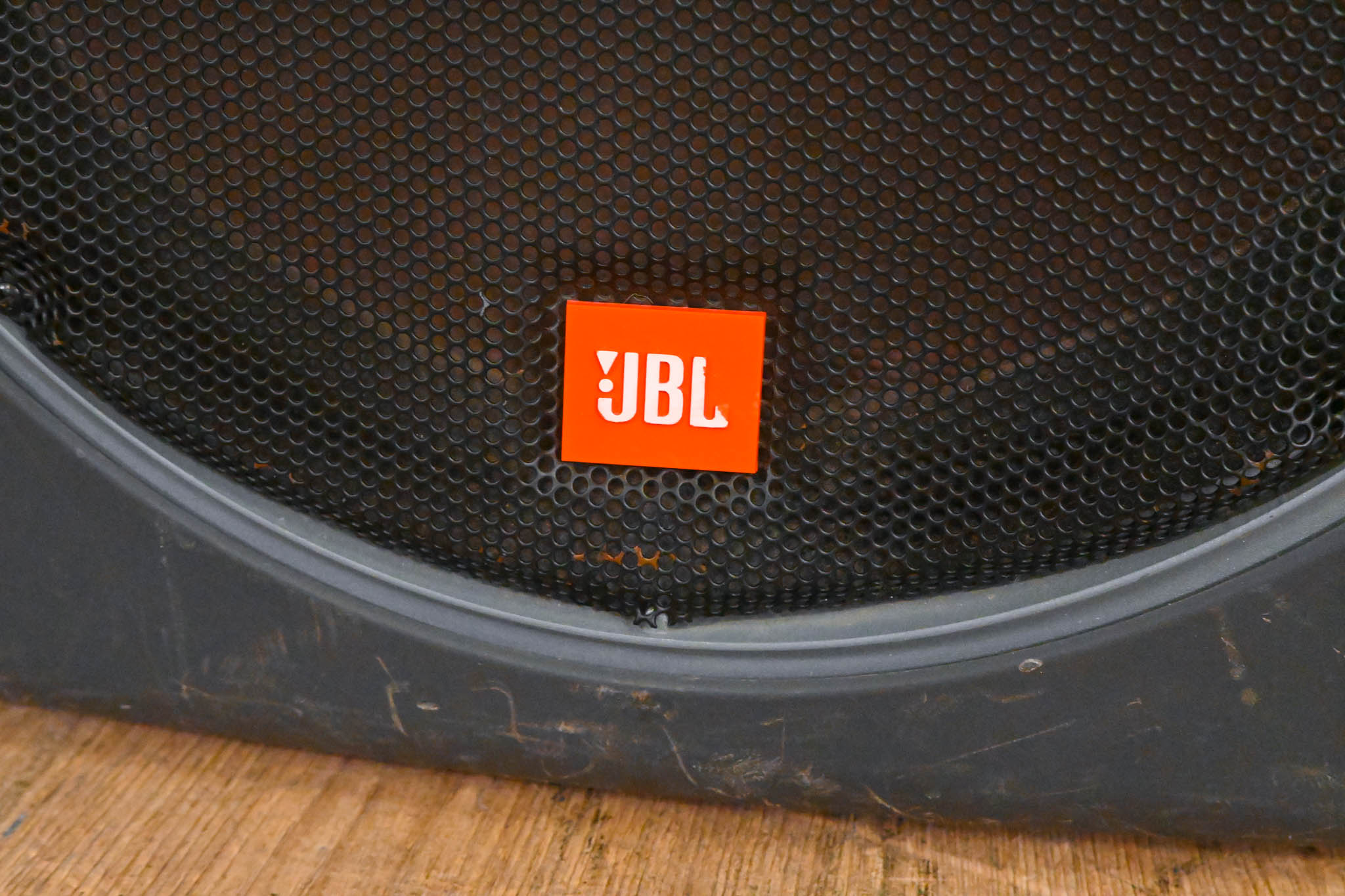 JBL EON15 15″ 2-Way Passive Loudspeaker/Stage Monitor (PAIR)