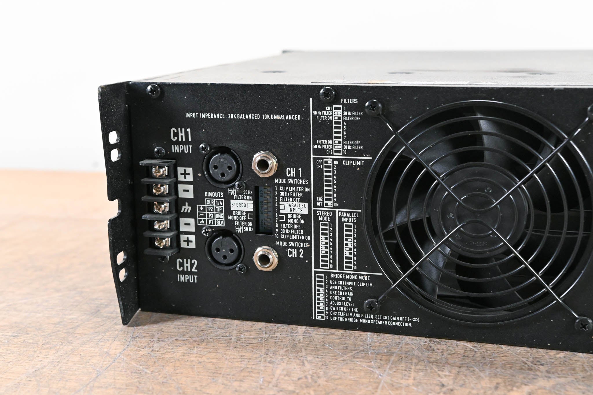 QSC RMX 4050a Two-Channel Power Amplifier