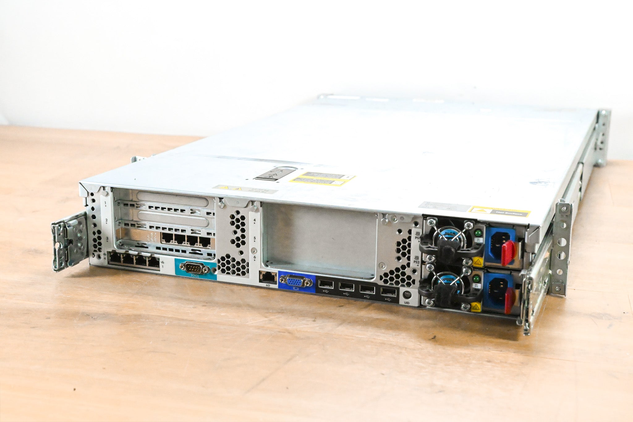 HP ProLiant DL380p Gen8 Rack Server