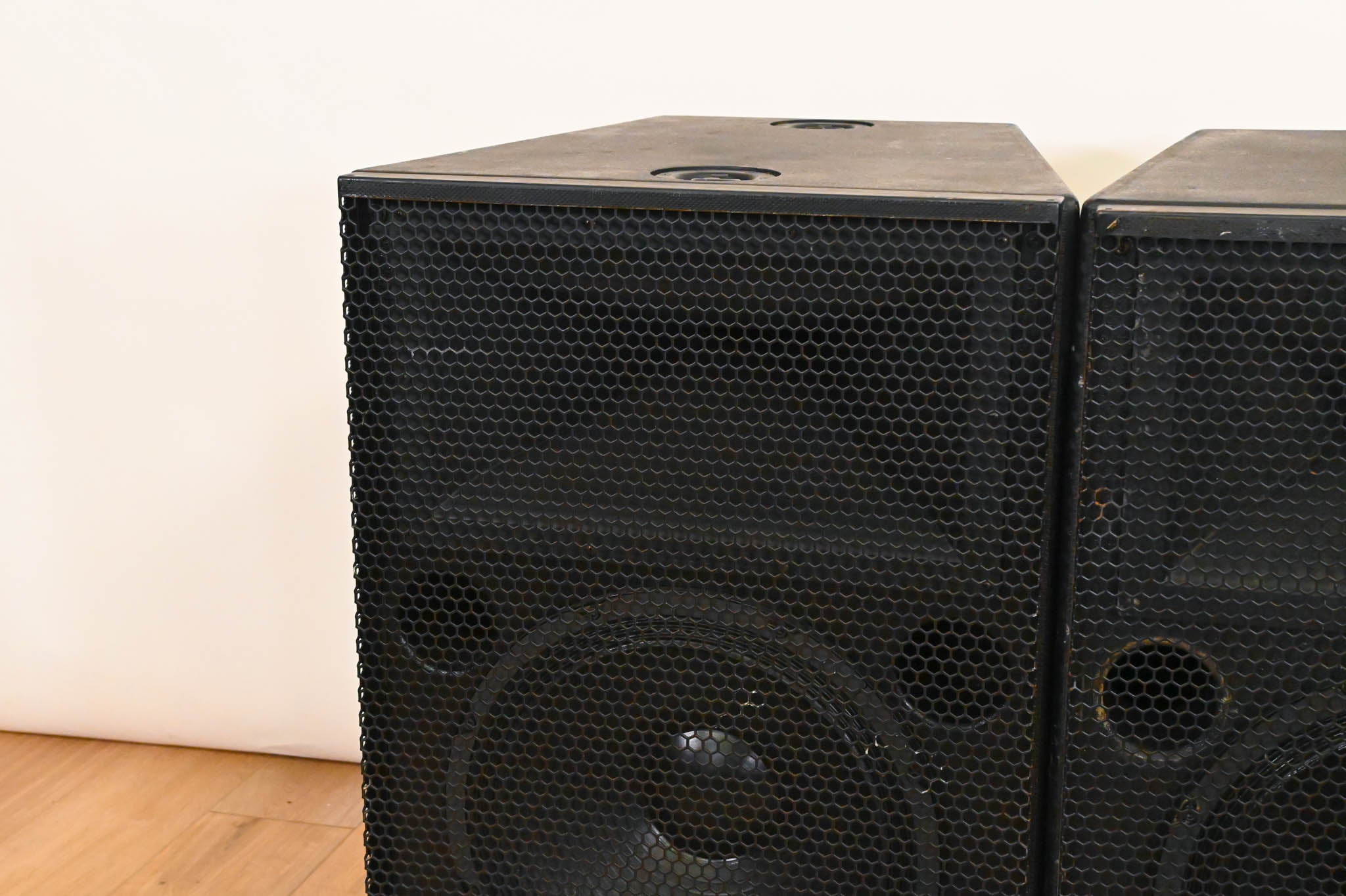 Meyer Sound CQ-2 Narrow Coverage Main Loudspeaker (PAIR)