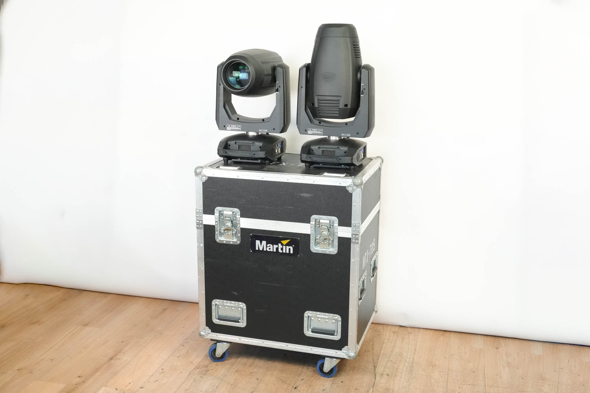 Elation Platinum HFX Hybrid 3-in-1 Moving Head Light Pair w/ Flight Case