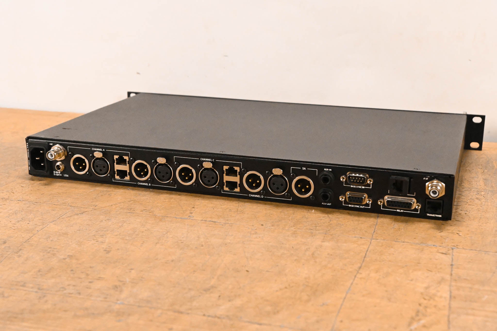 Clear-Com TMB44524INCC Tempest 2400 Wireless Intercom Base Station