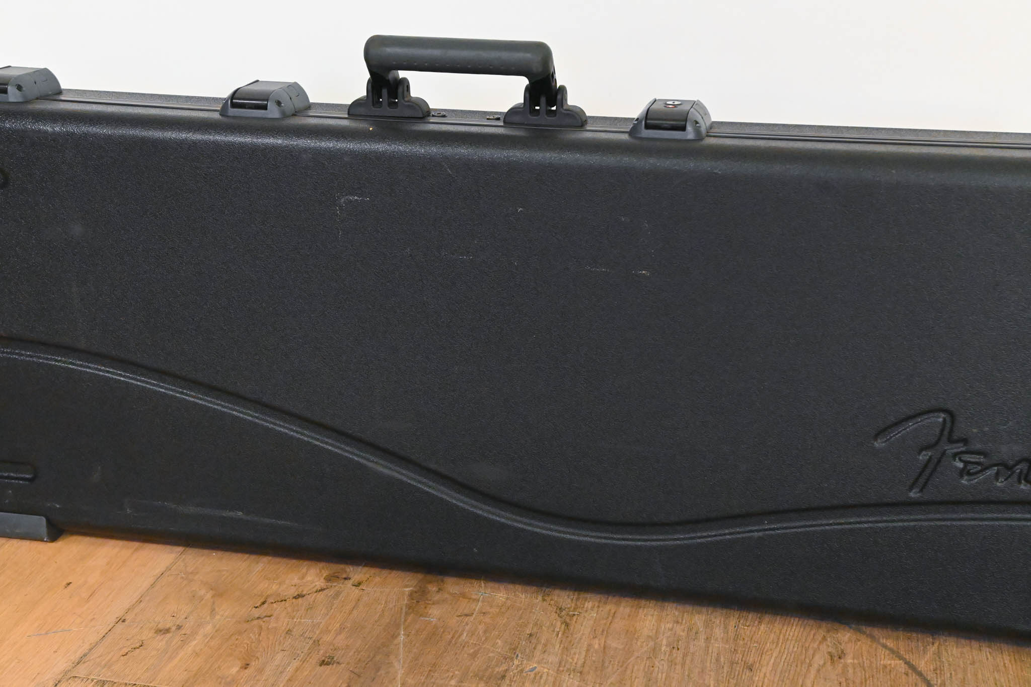 Fender Deluxe Molded Bass Case - Black