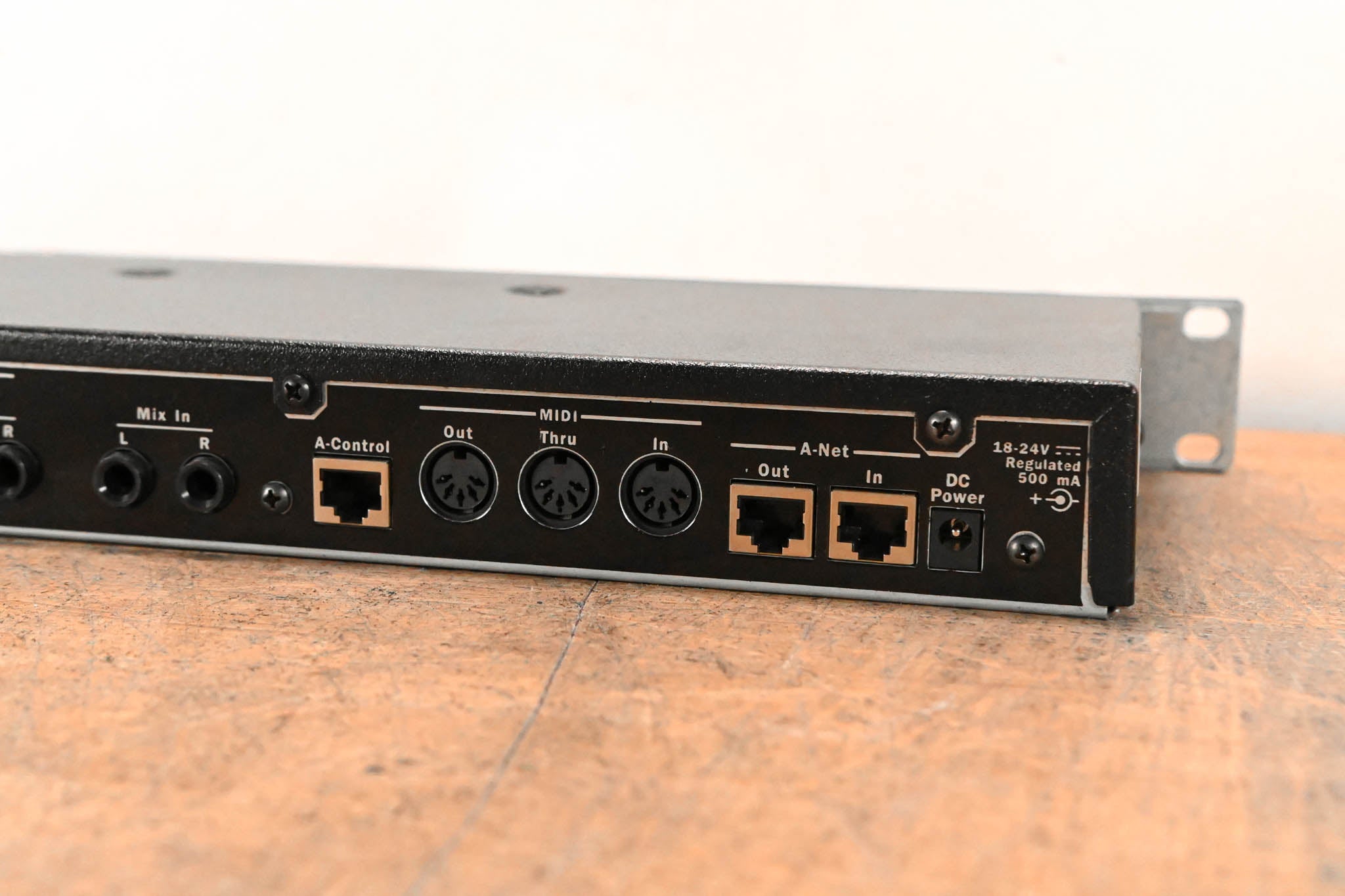 Aviom A-16R Rack-Mounted Personal Mixer