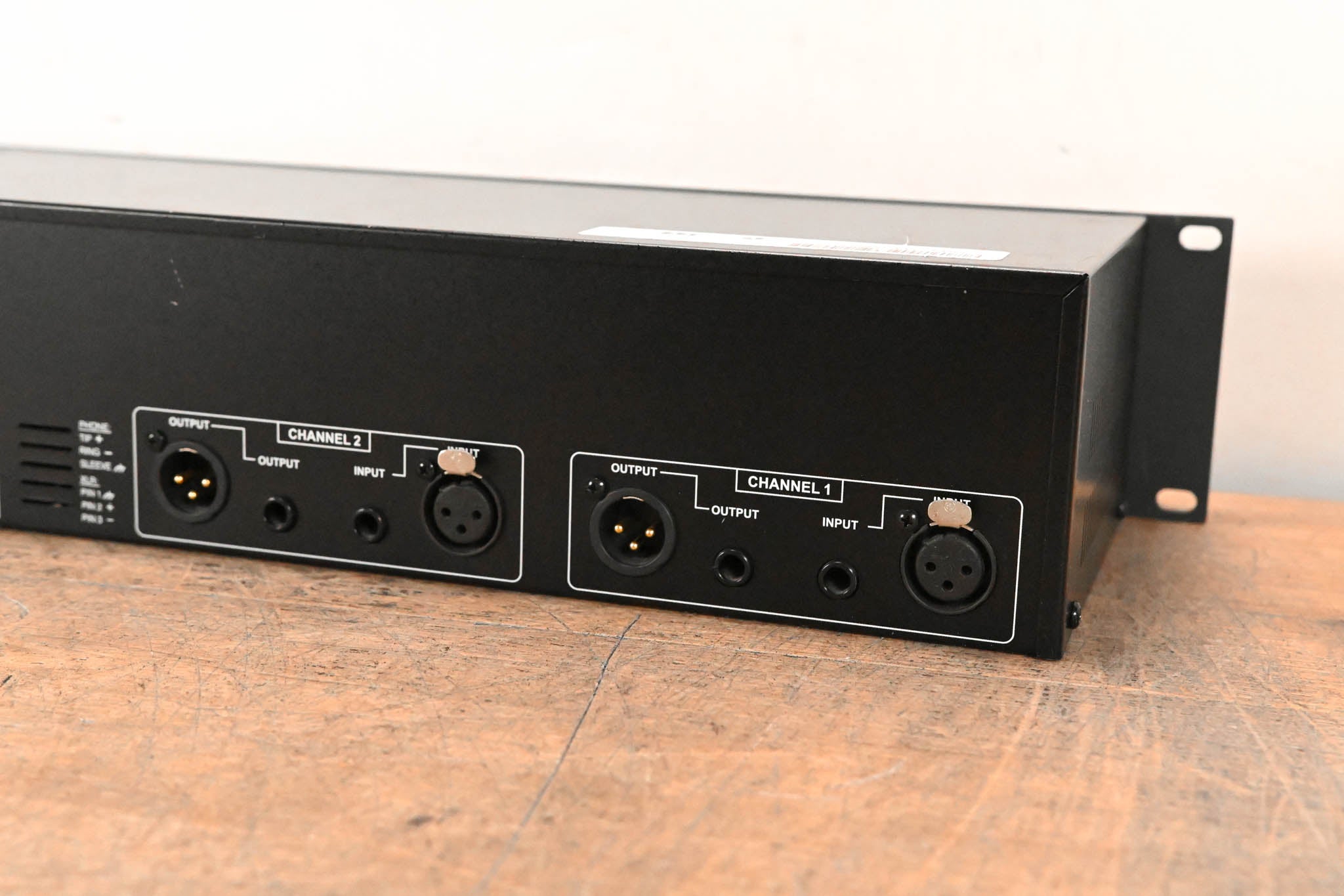dbx 231 Dual-Channel 31-Band Graphic Equalizer