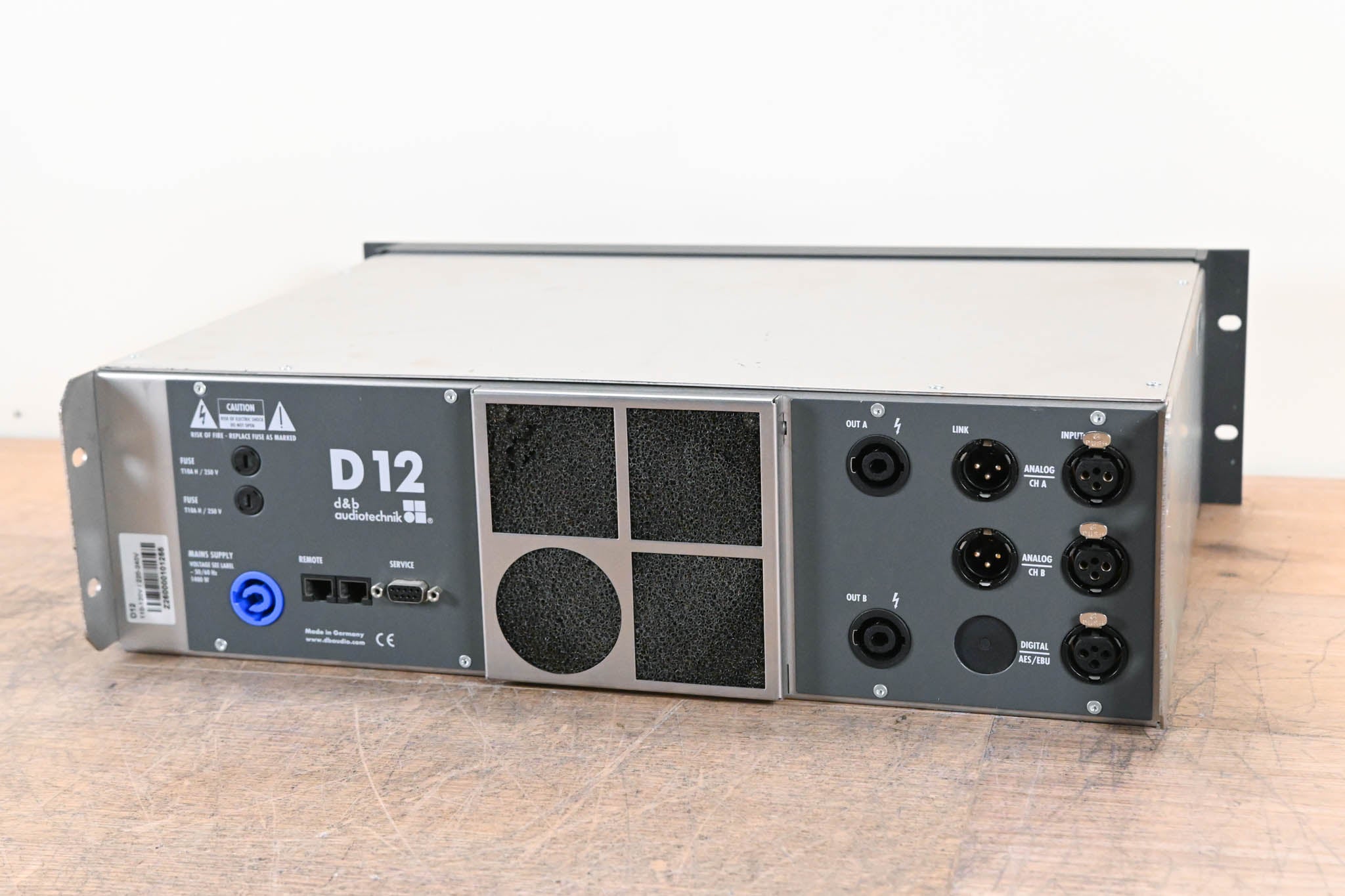 d&b audiotechnik D12 Dual-Channel Power Amplifier