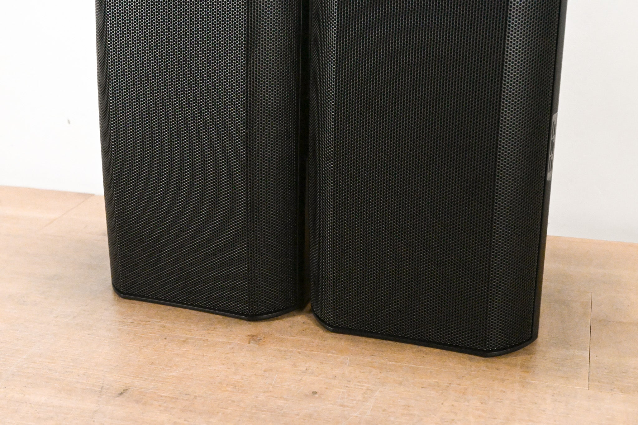 QSC AD-S6T AcousticDesign Series 6.5" 2-Way 150W Loudspeaker (PAIR)