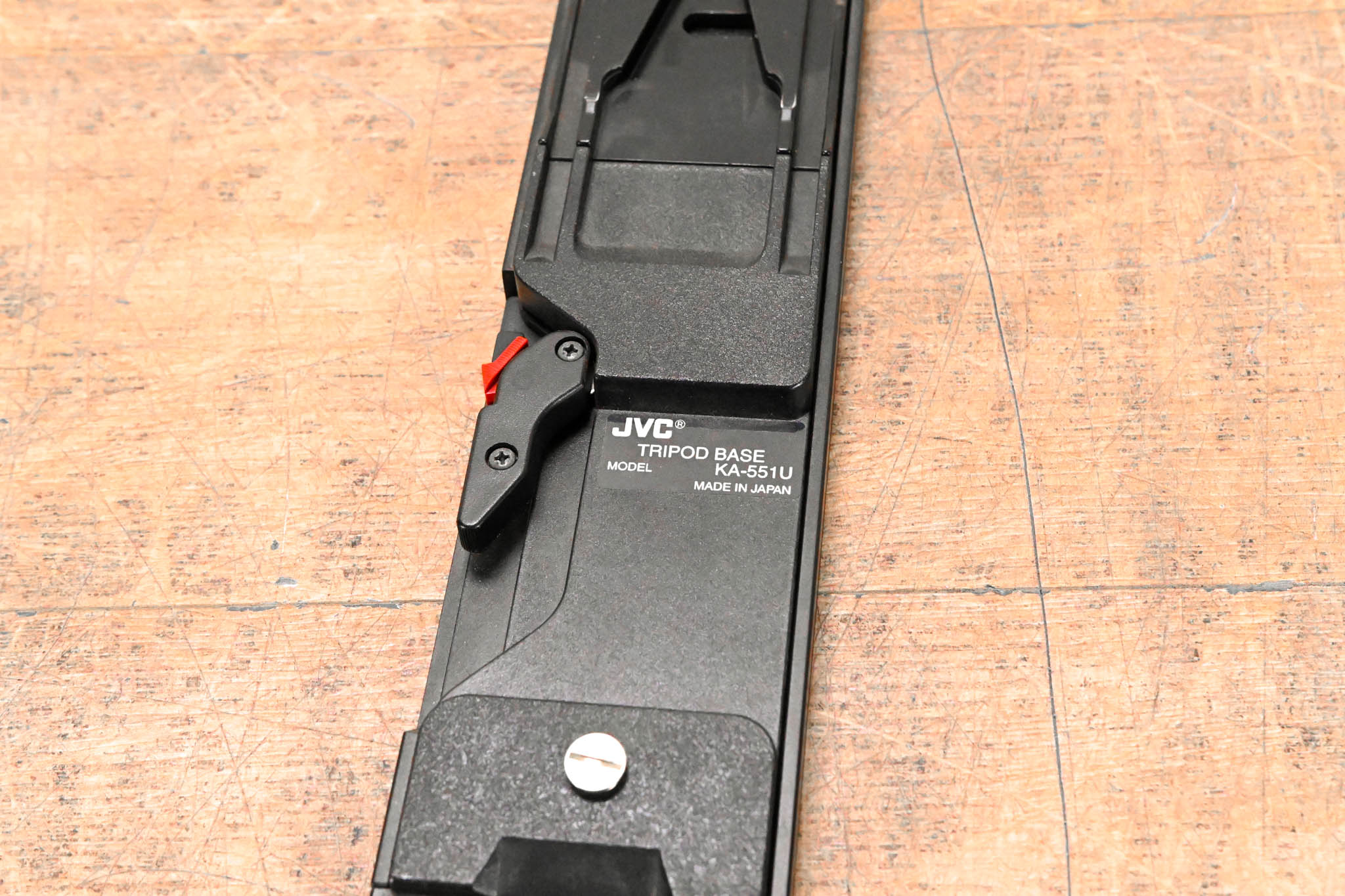 JVC KA-551U Tripod Adapter Plate