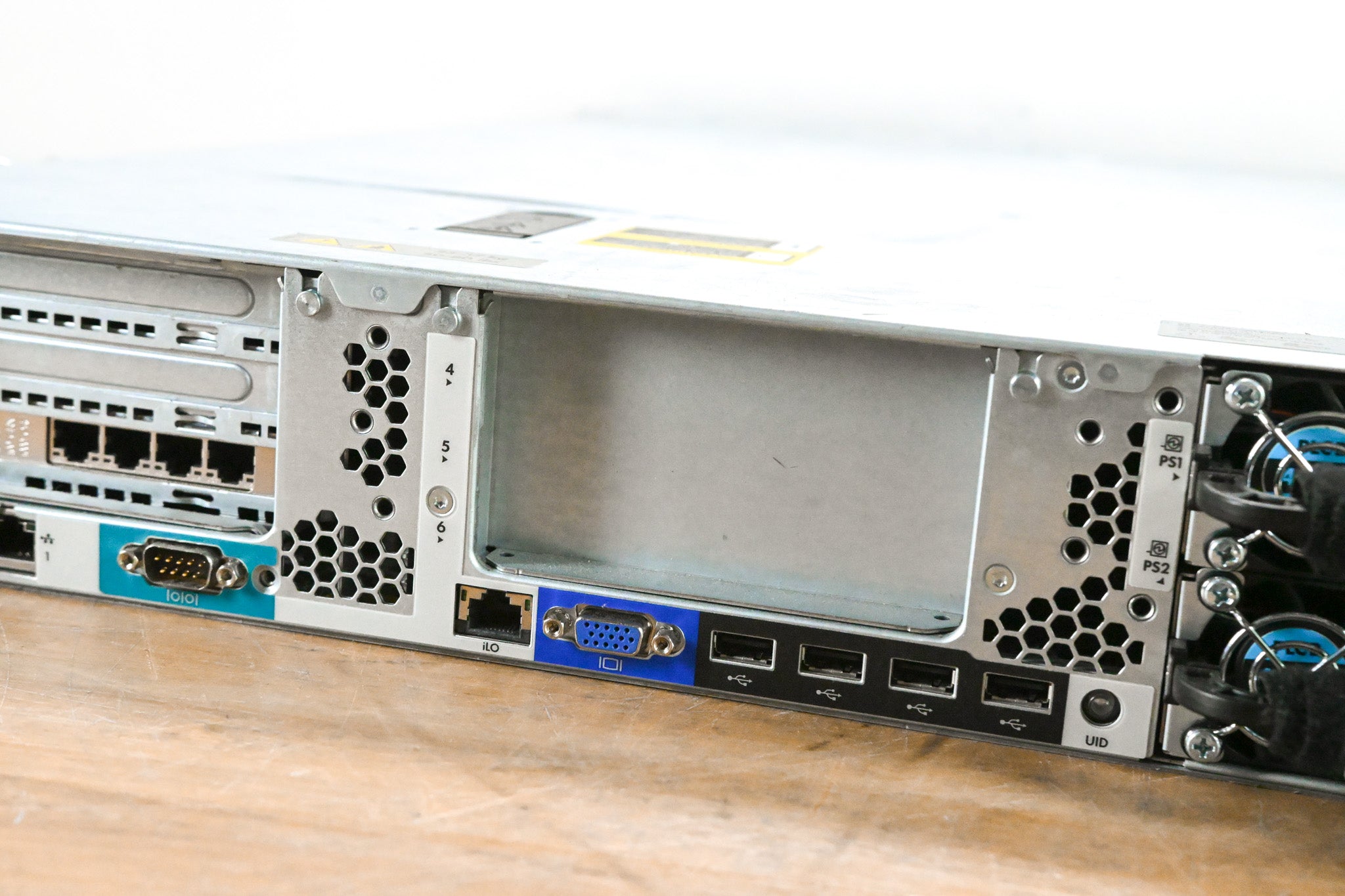 HP ProLiant DL380p Gen8 Rack Server