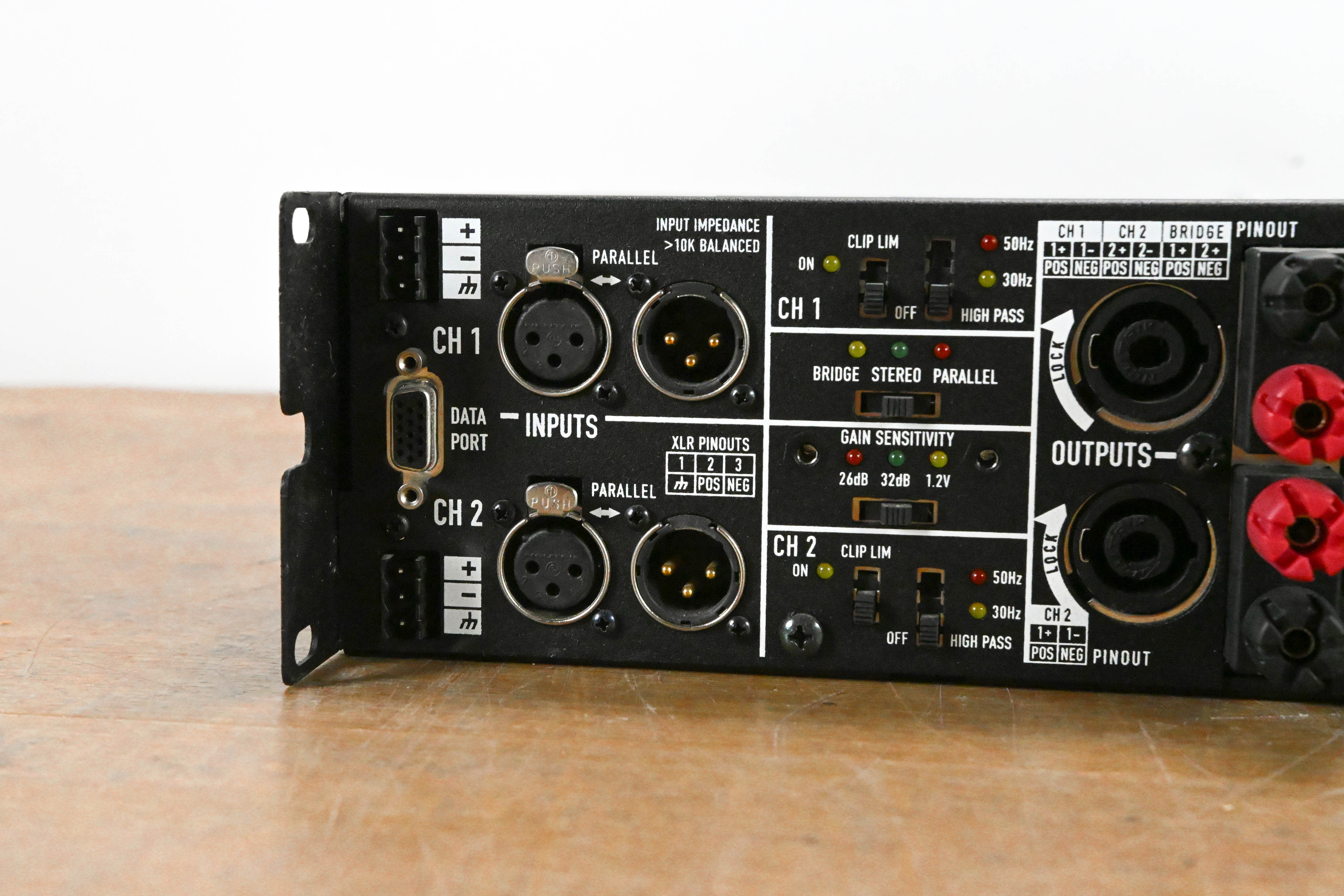 QSC PL380 Powerlight 3 Series 2-Channel Power Amplifier