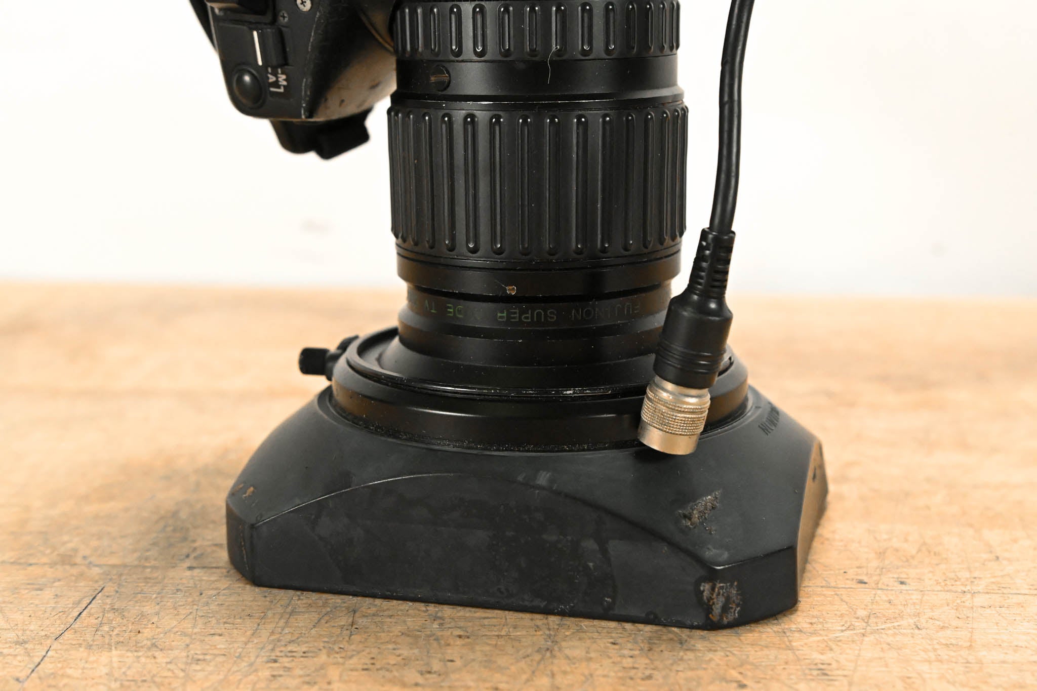 Fujinon A8.5x5.5BEVM-28B 20x Zoom 2/3" ENG Broadcast Lens