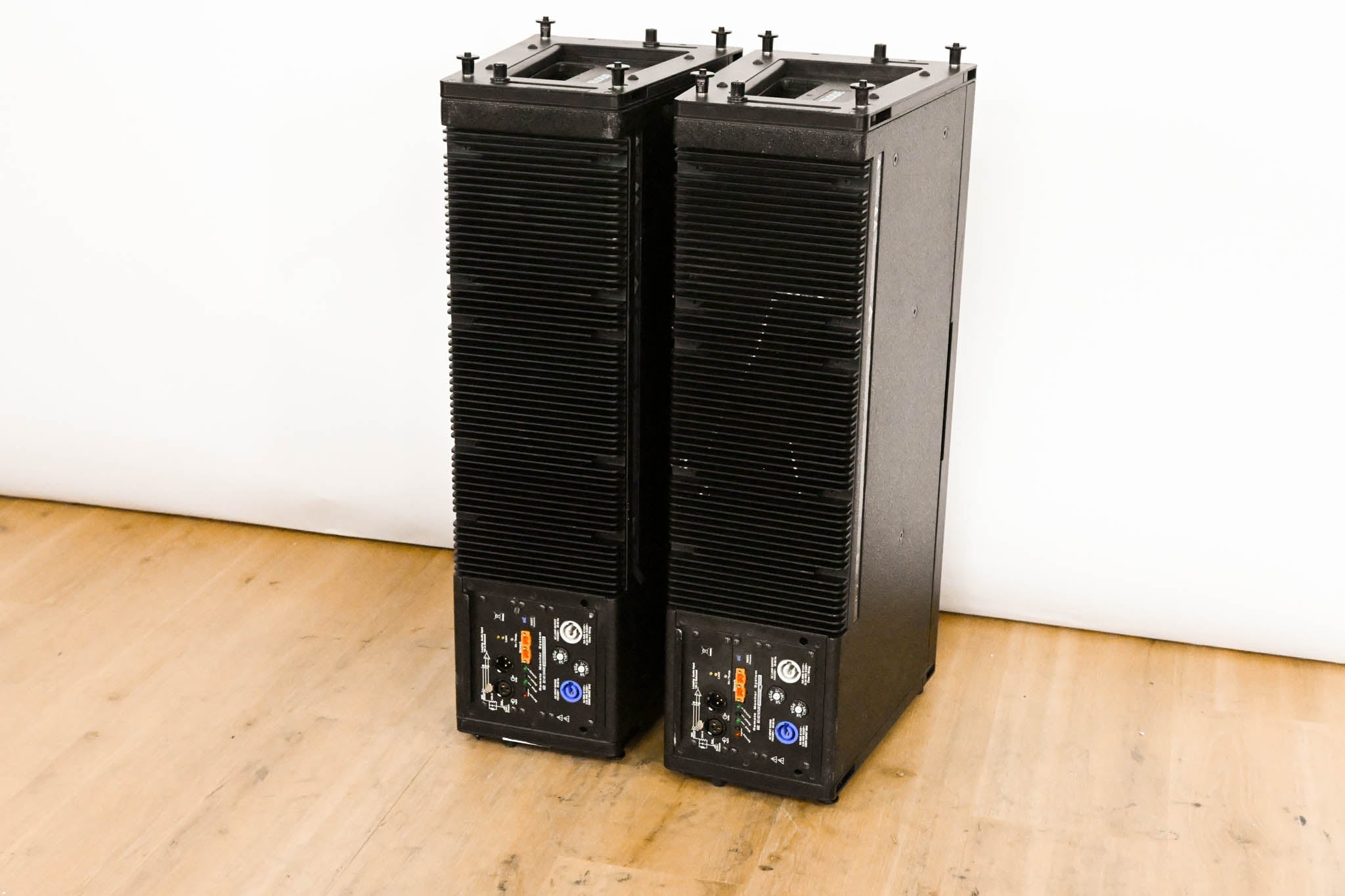 Meyer Sound M'elodie High-Power Curvilinear Array Loudspeaker (PAIR)