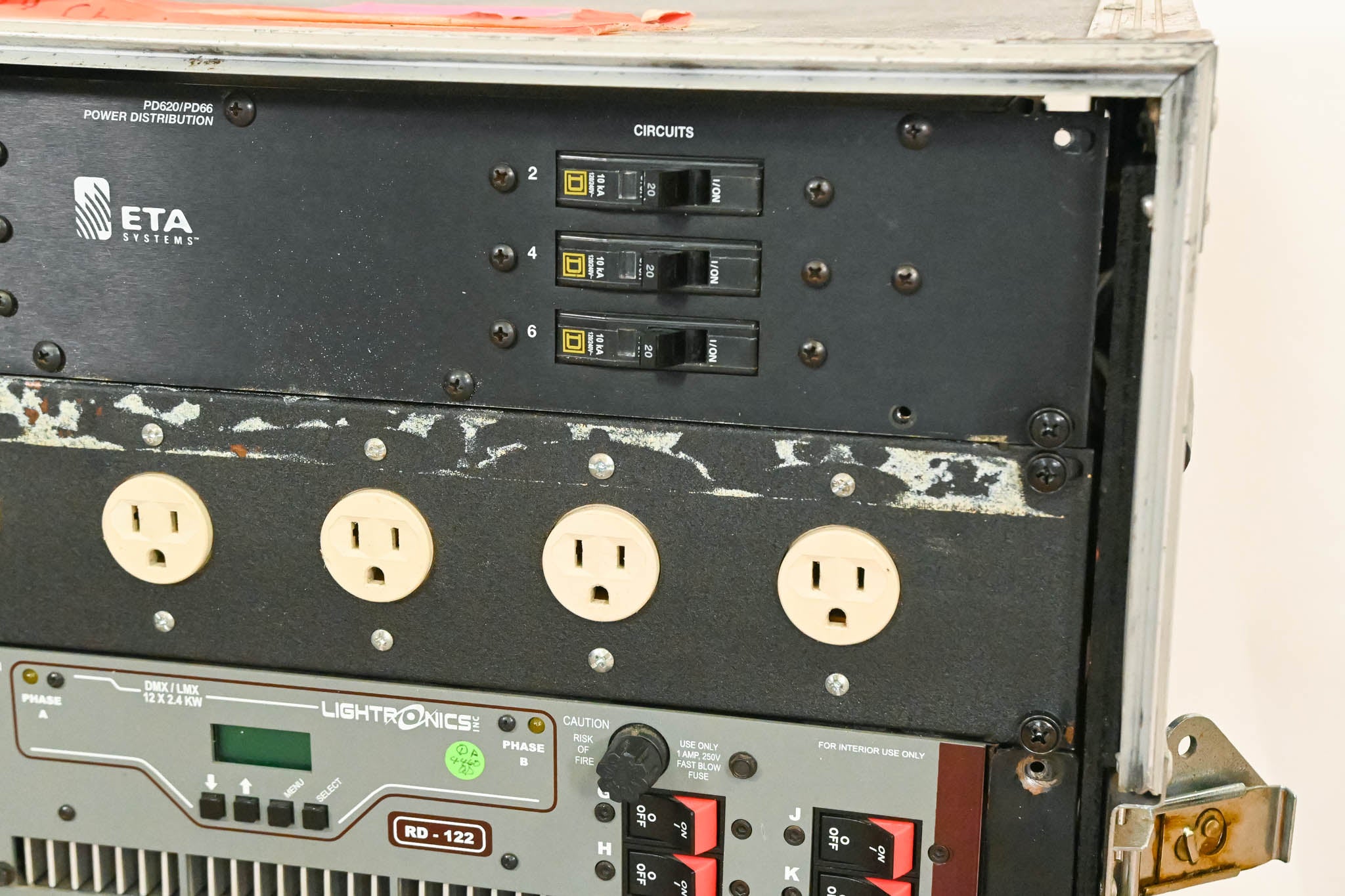 Lightronics 24-Channel Dimmer Rack with Road Case