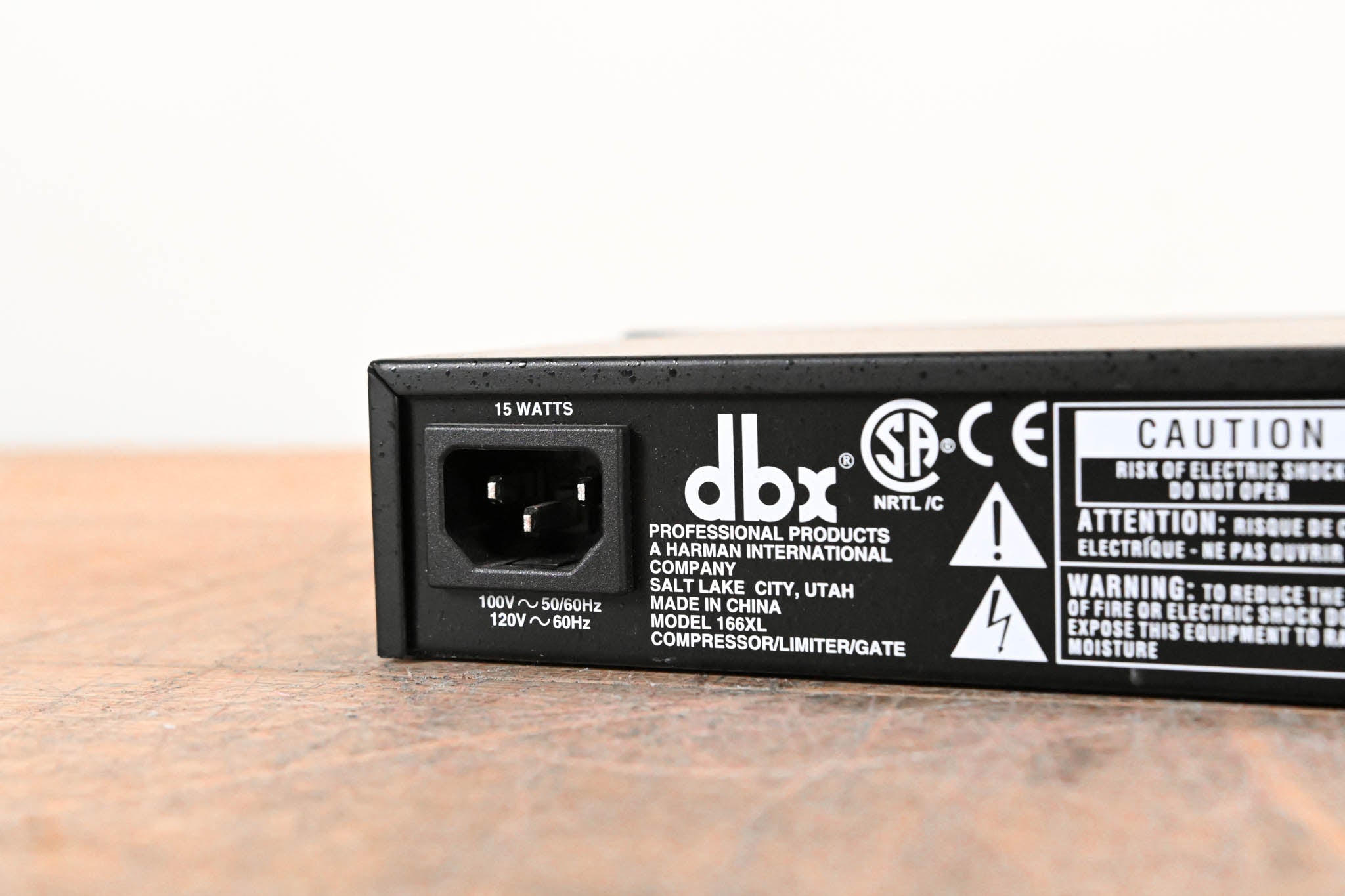 dbx 166XL 2-Channel Compressor/Limiter/Gate