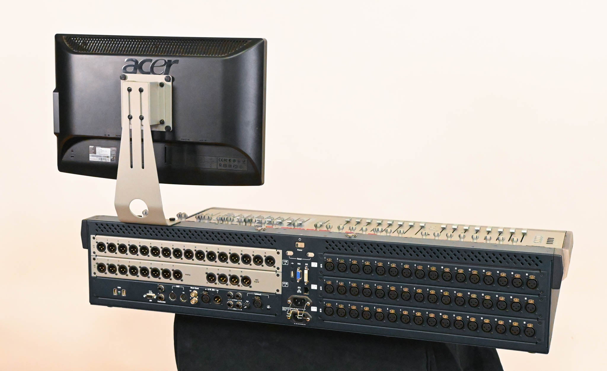 AVID VENUE SC48 Digital Audio Mixing Console