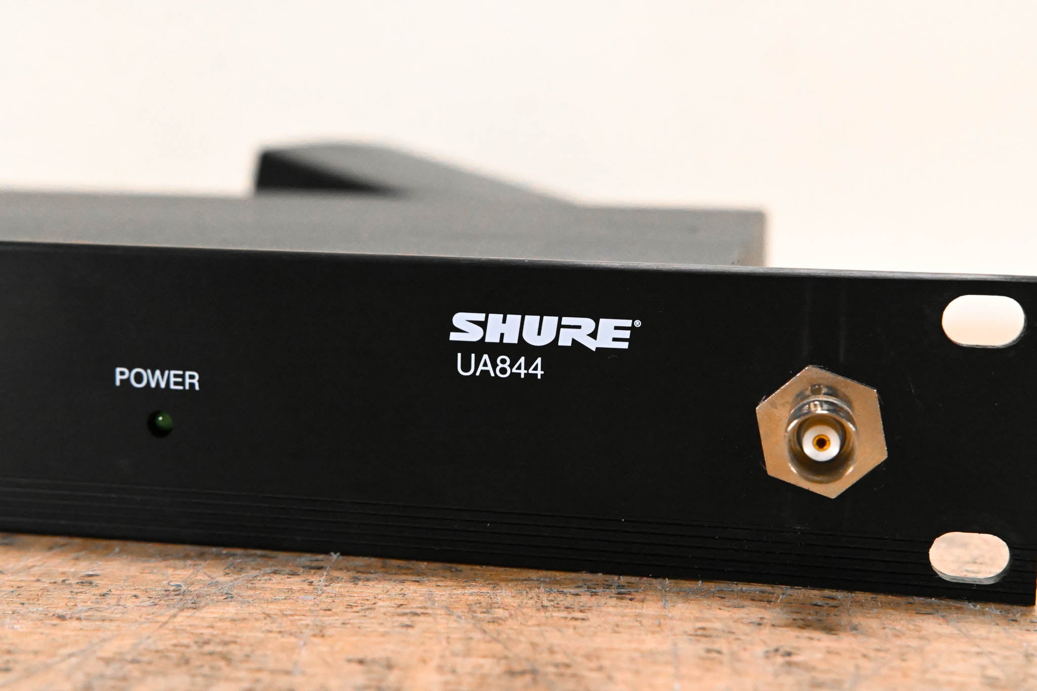 Shure UA844SWB Antenna Distribution System - 470-952 MHz