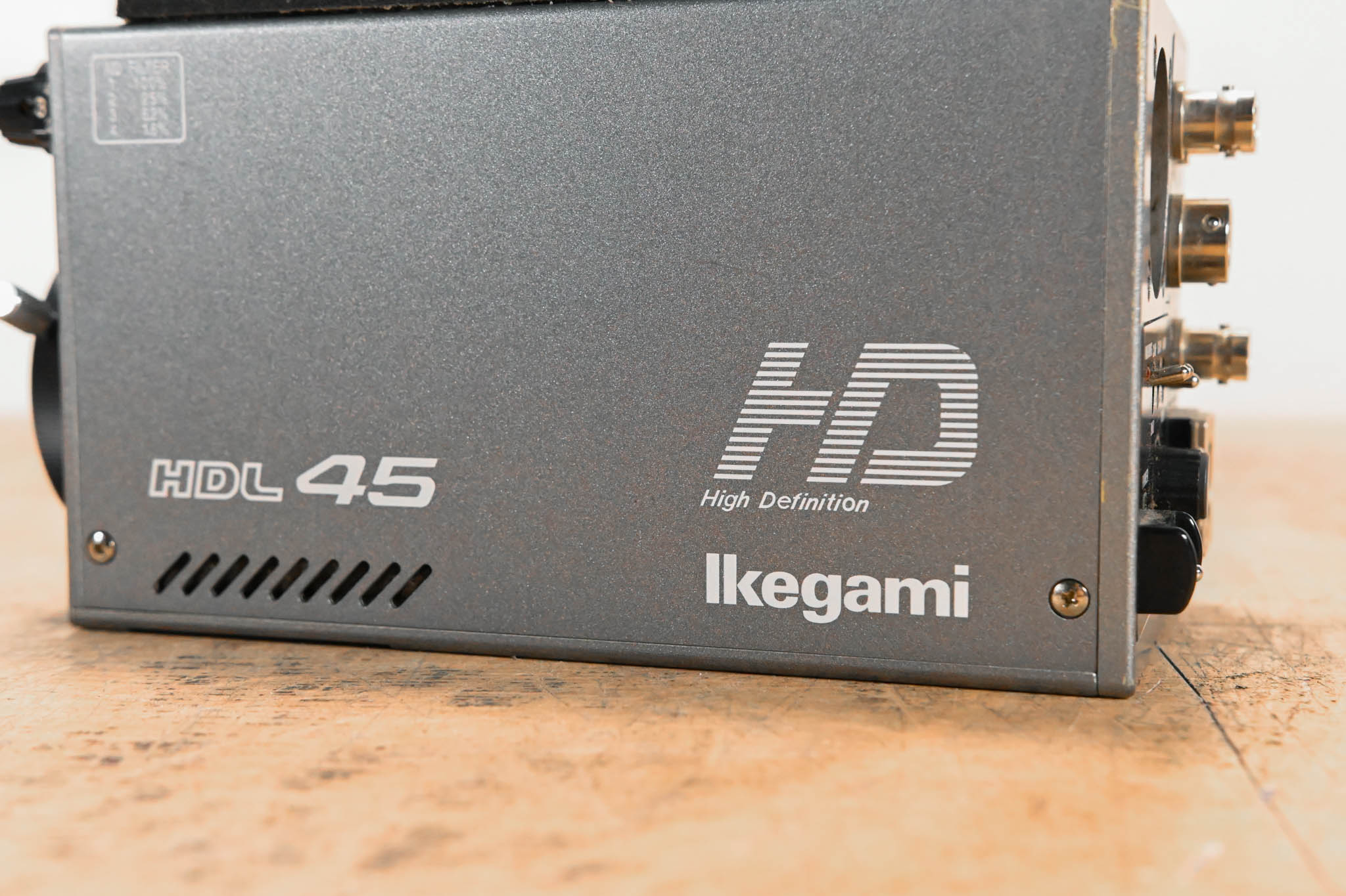 Ikegami HDL-45i 3CCD Multi-Purpose HDTV Camera